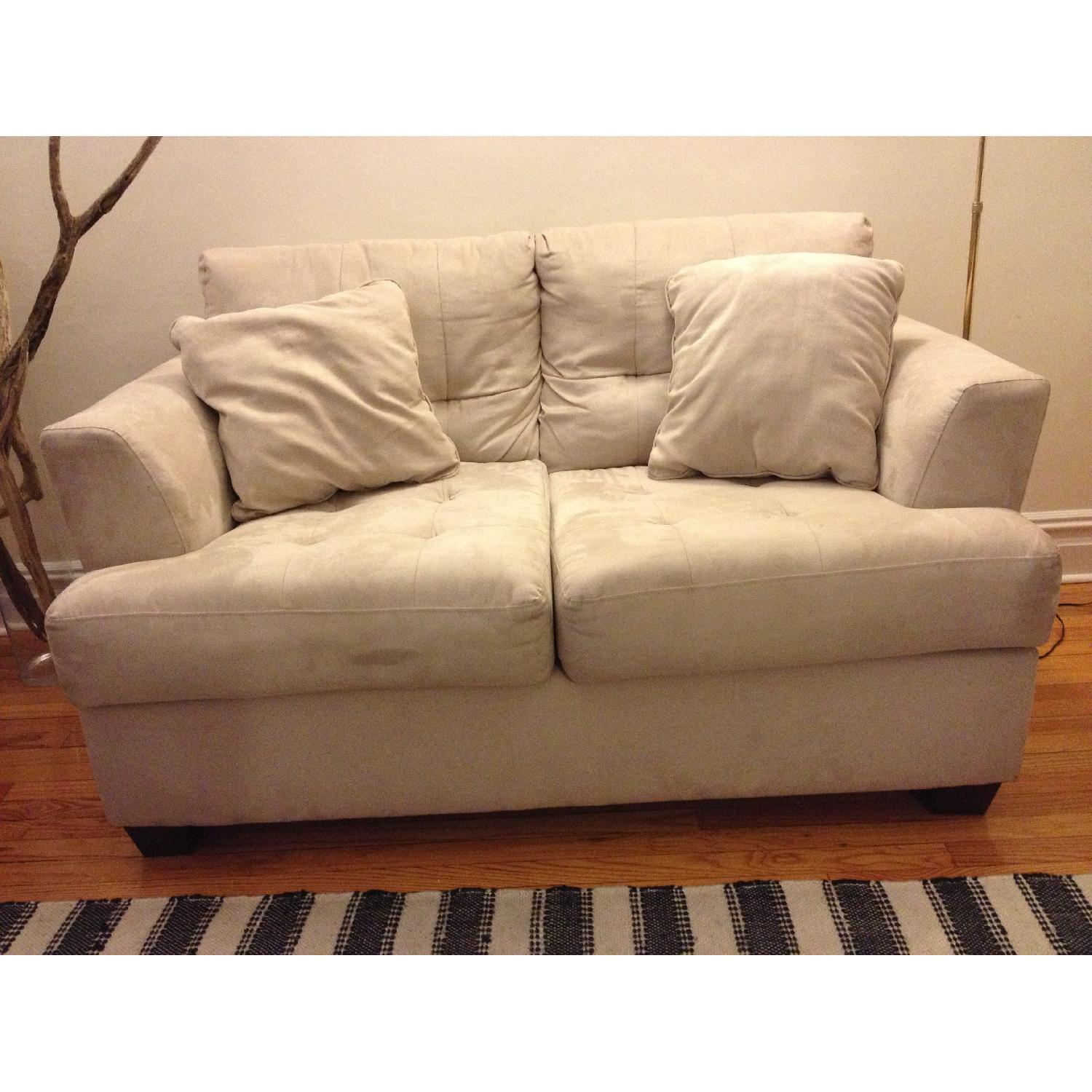 Loveseat - image-1