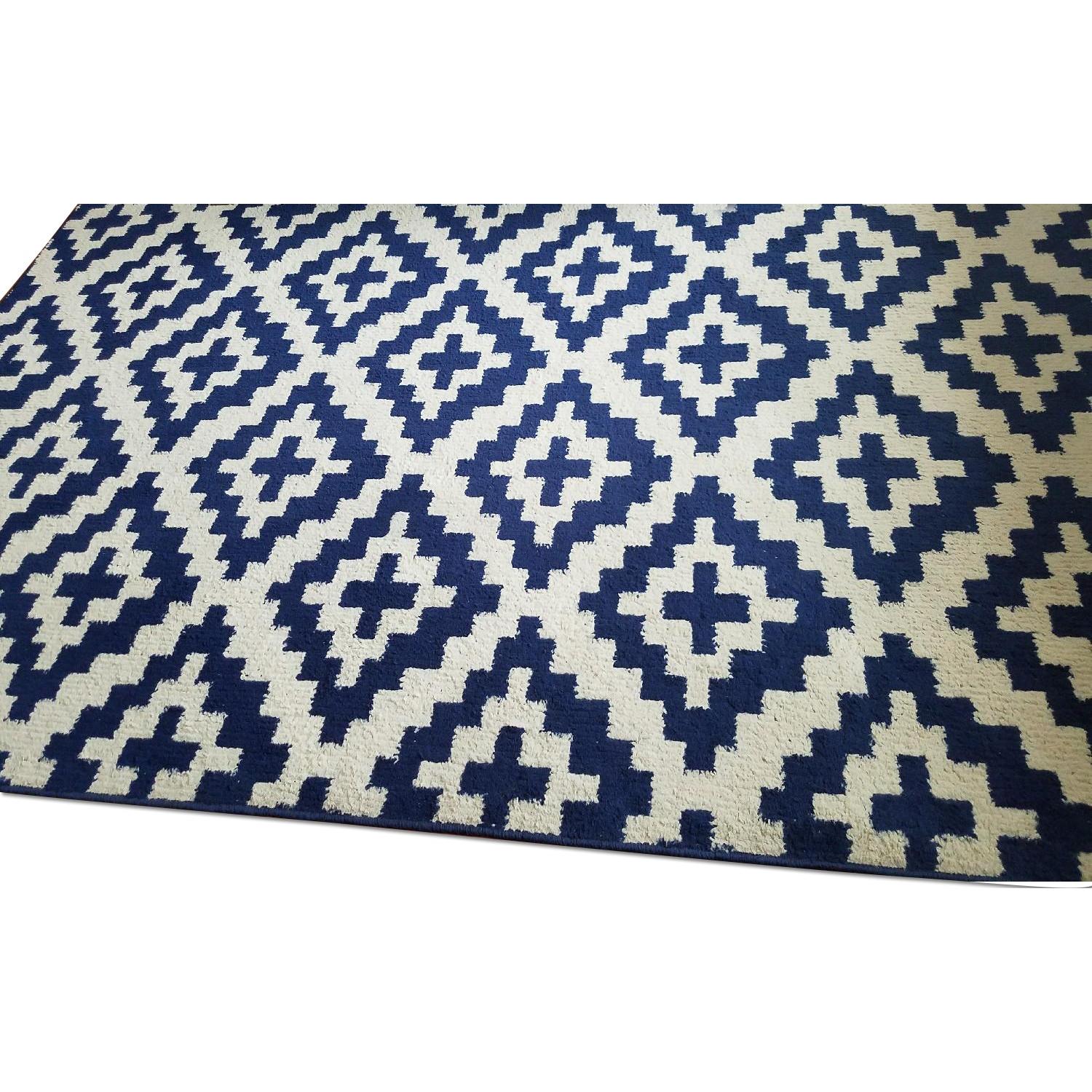 Blue & White Geometric Area Rug AptDeco
