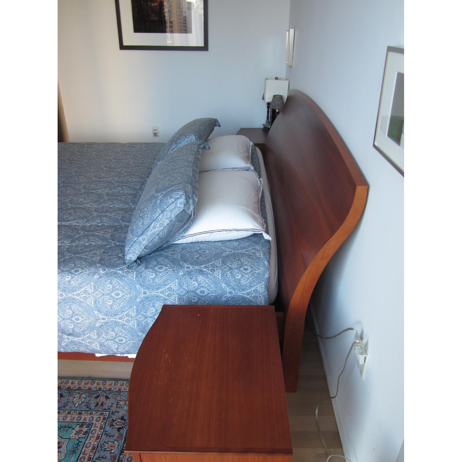 4 Piece Cherry Wood King Size Bedroom Set - image-6