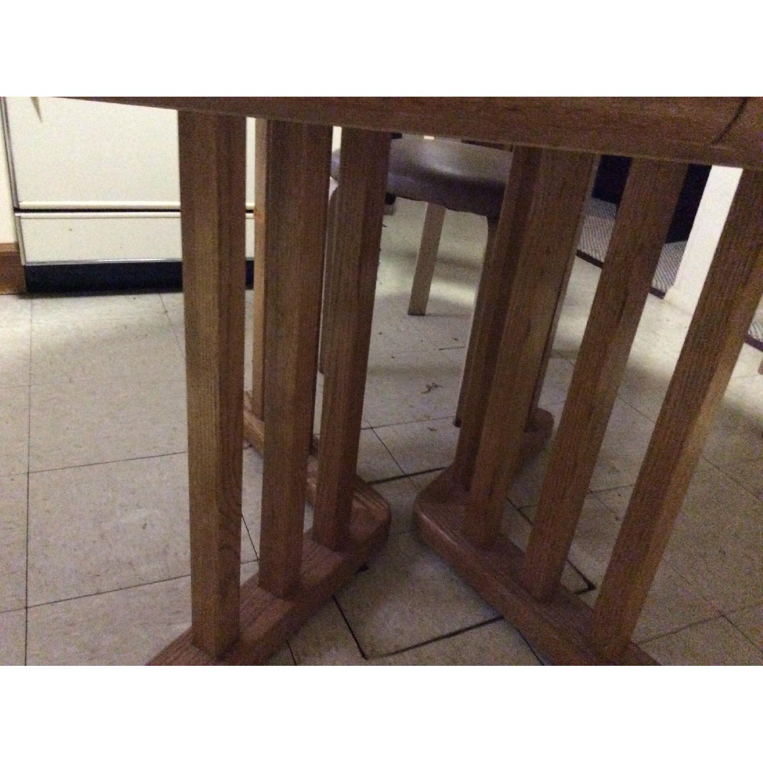 Expandable Solid Oak Dining Table - AptDeco