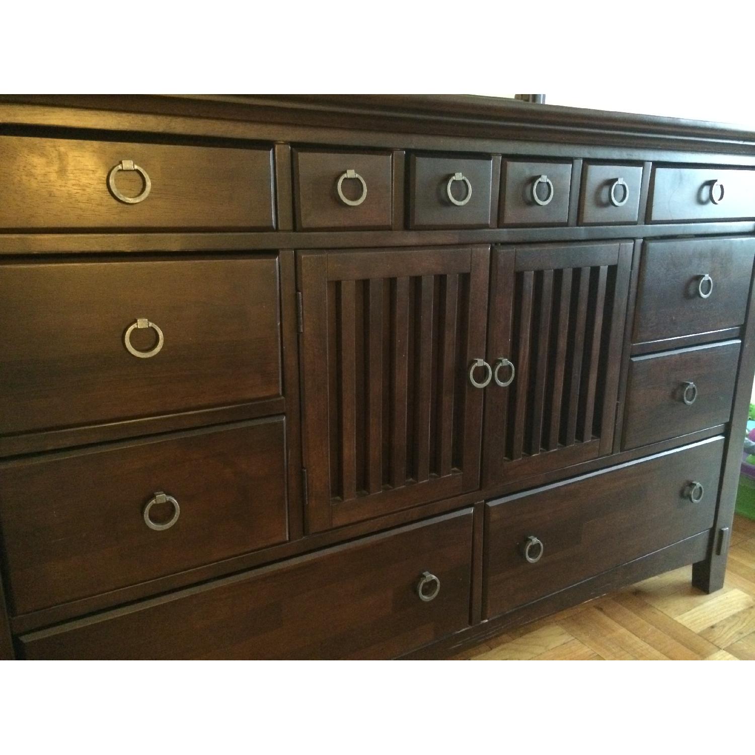 American Signature Furniture Queen Bedroom Set - image-5