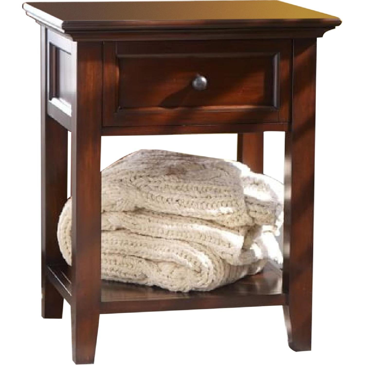 Pottery Barn Hudson 3 Piece Queen Bedroom Set AptDeco