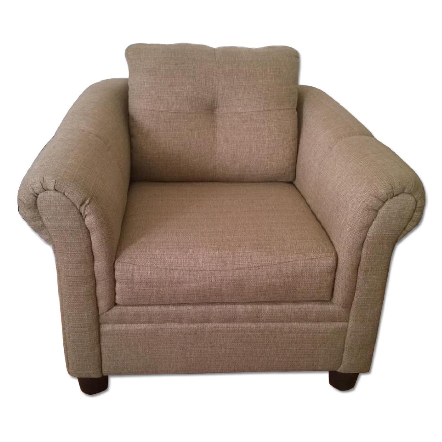 Bob's Furniture 7 Piece Living Room Set - image-9