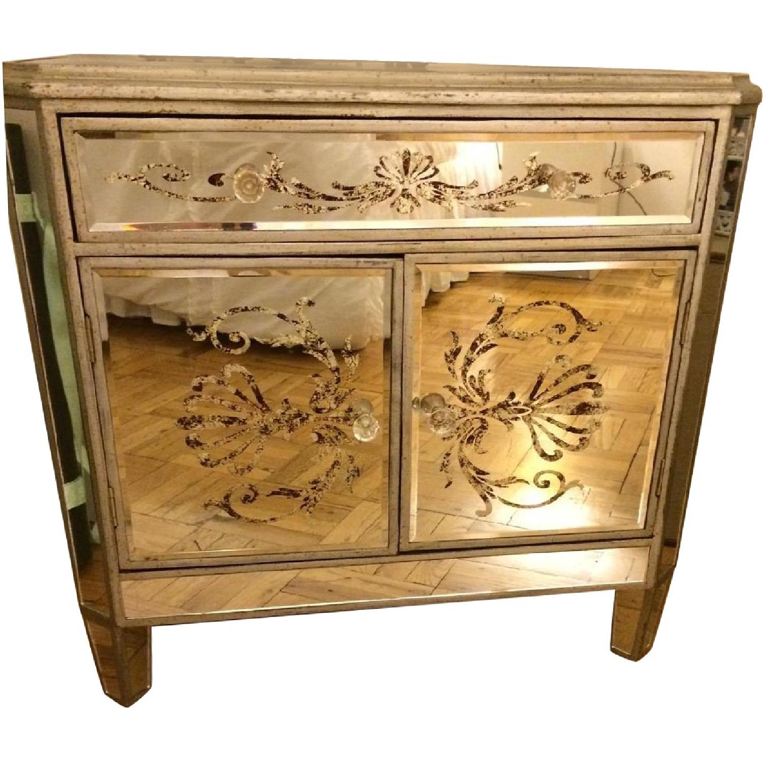 Mirrored w/ Anthropology Knobs AptDeco