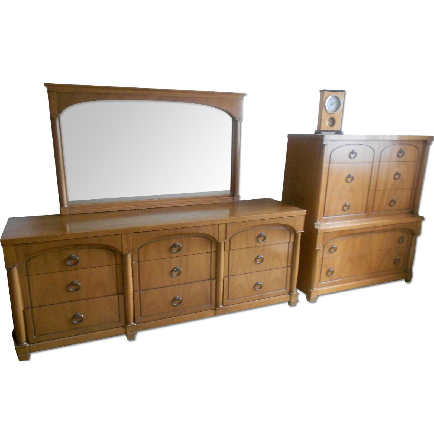 MidCentury Bedroom Set AptDeco