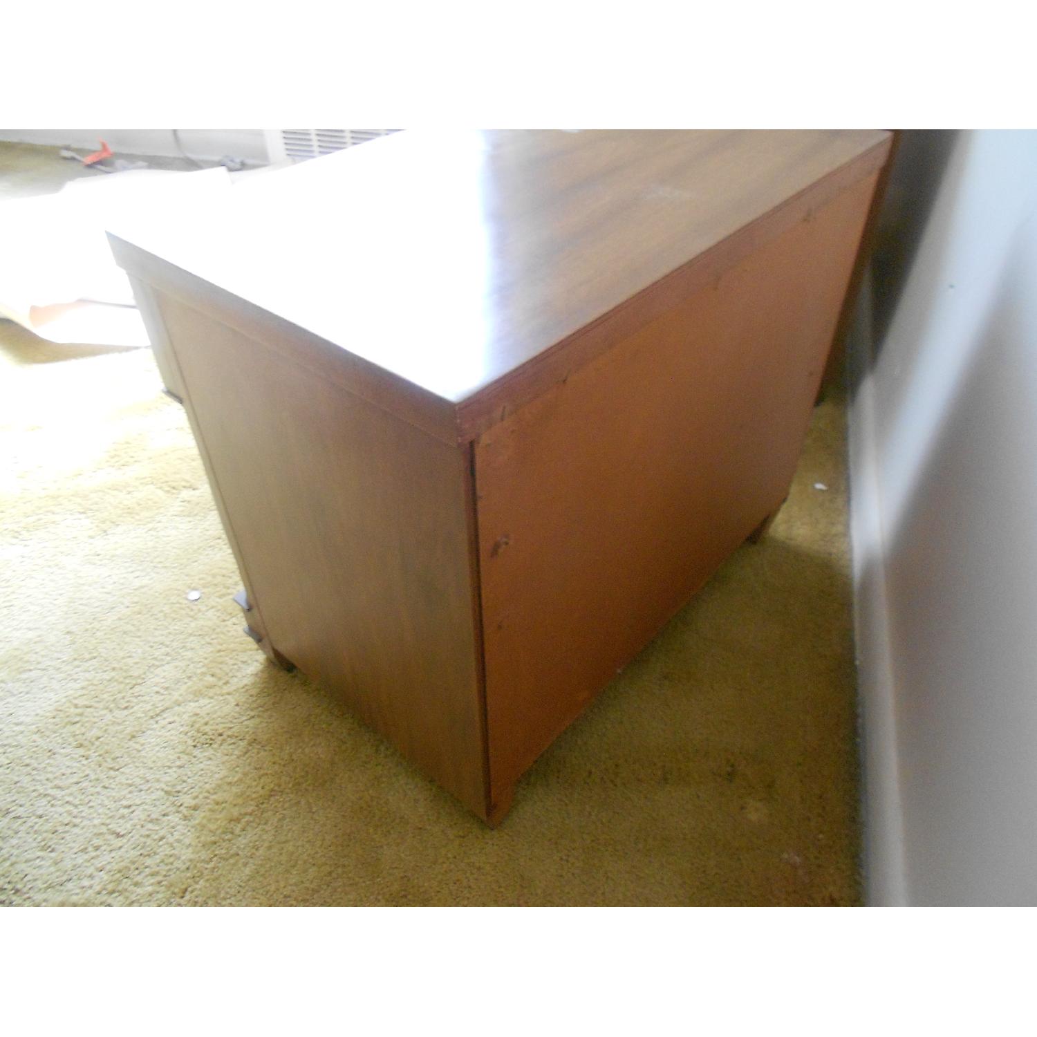 Mid-Century Bedroom Set - image-9