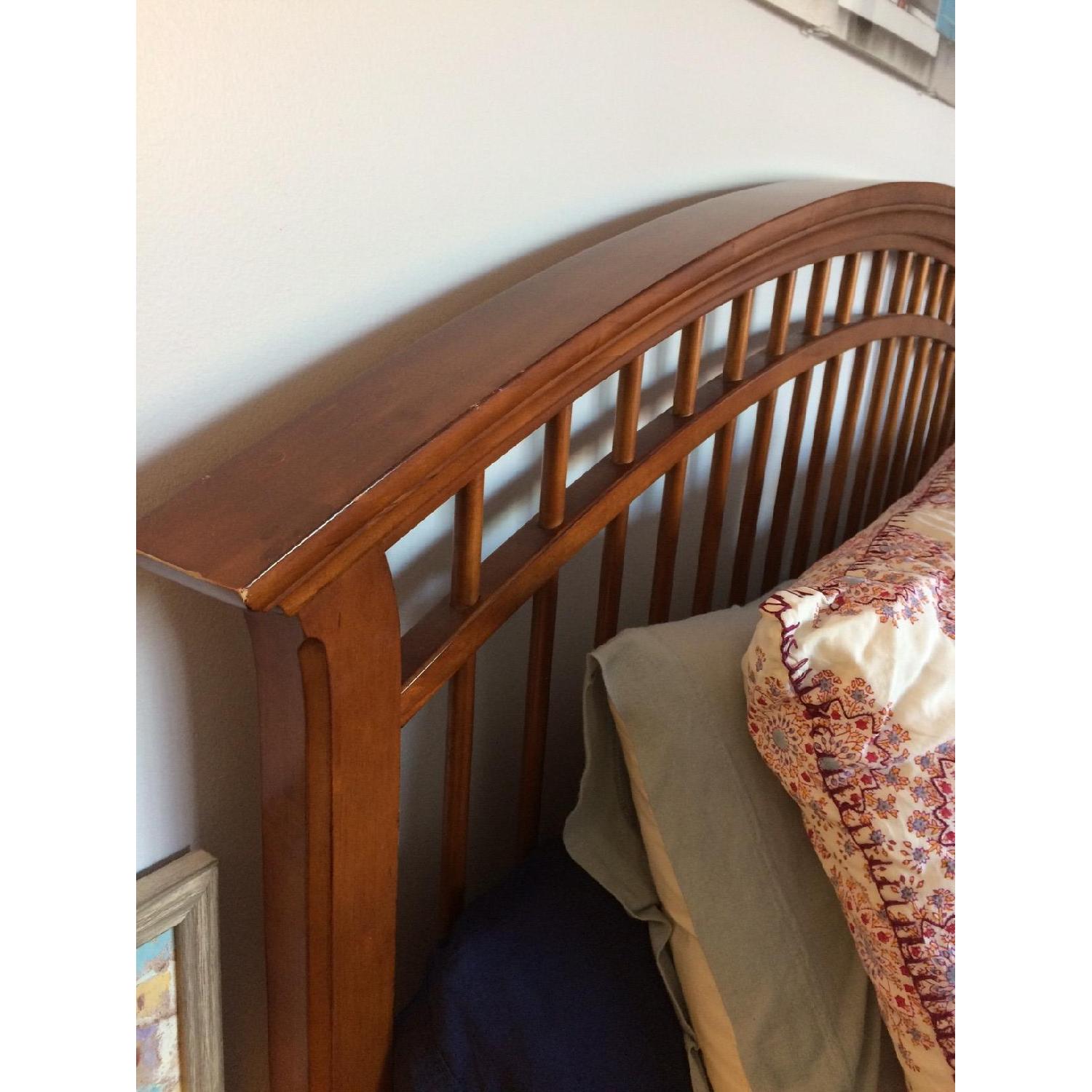 Ethan Allen Queen Bed - image-8