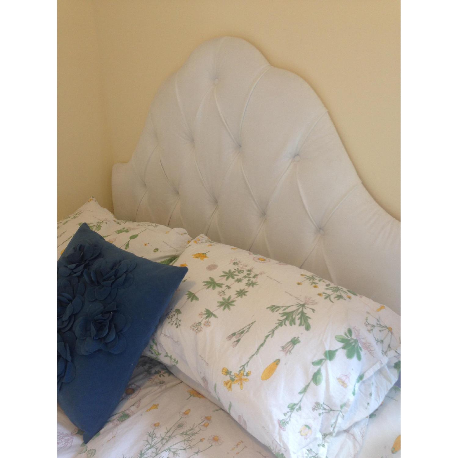 White Upholstered Tufted Full Size Headboard AptDeco