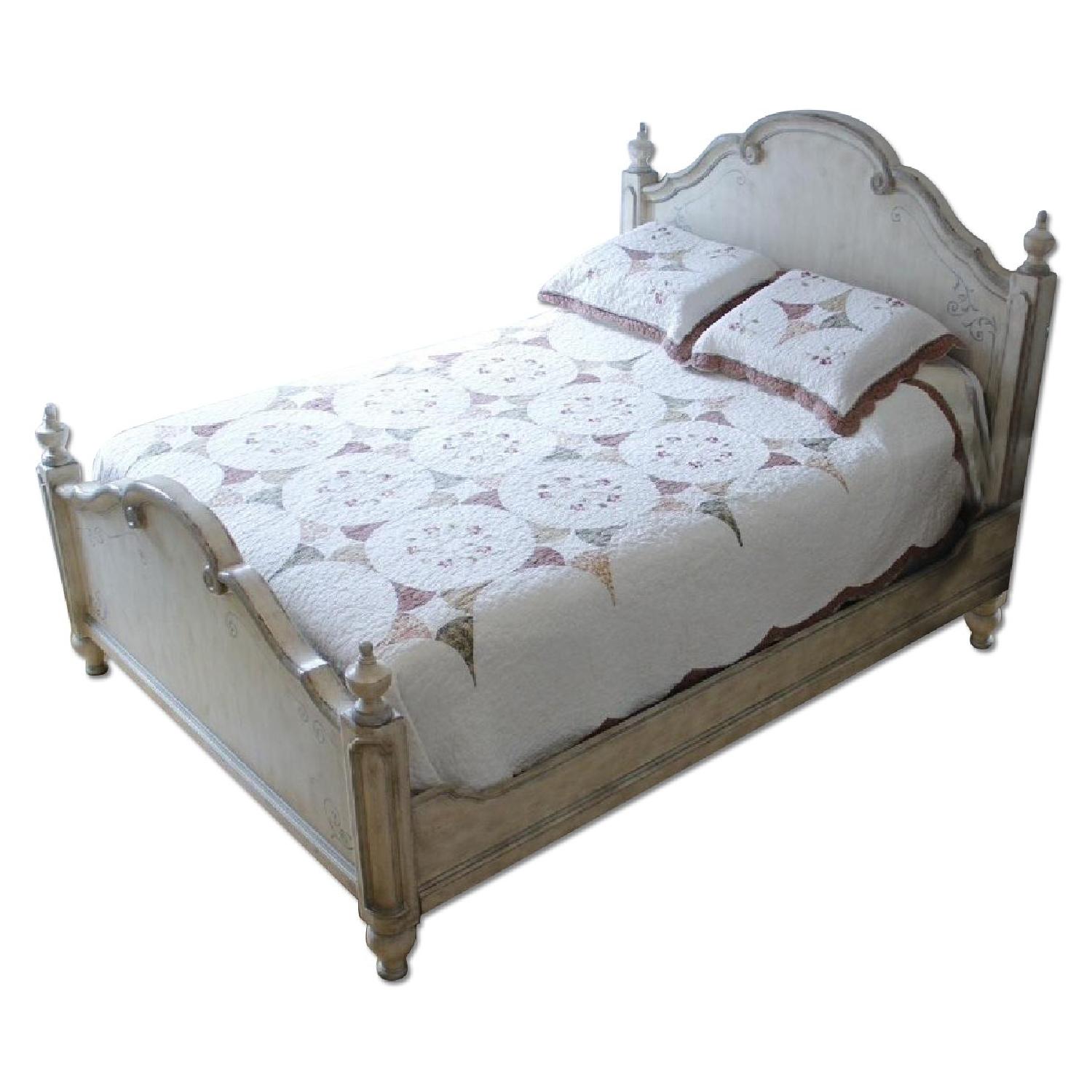 Lane Furniture Queen Size Bedroom Set