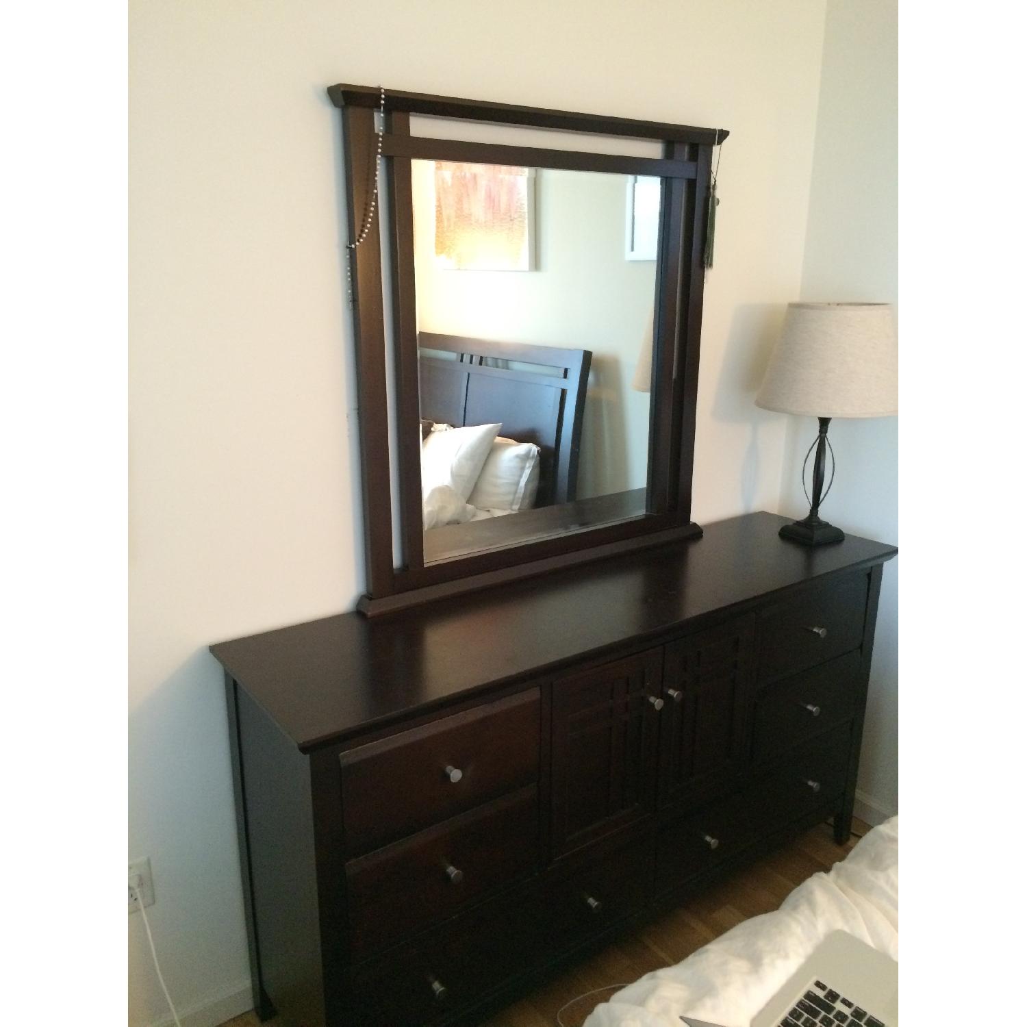 Raymour & Flanigan 4 Piece Bedroom Set AptDeco