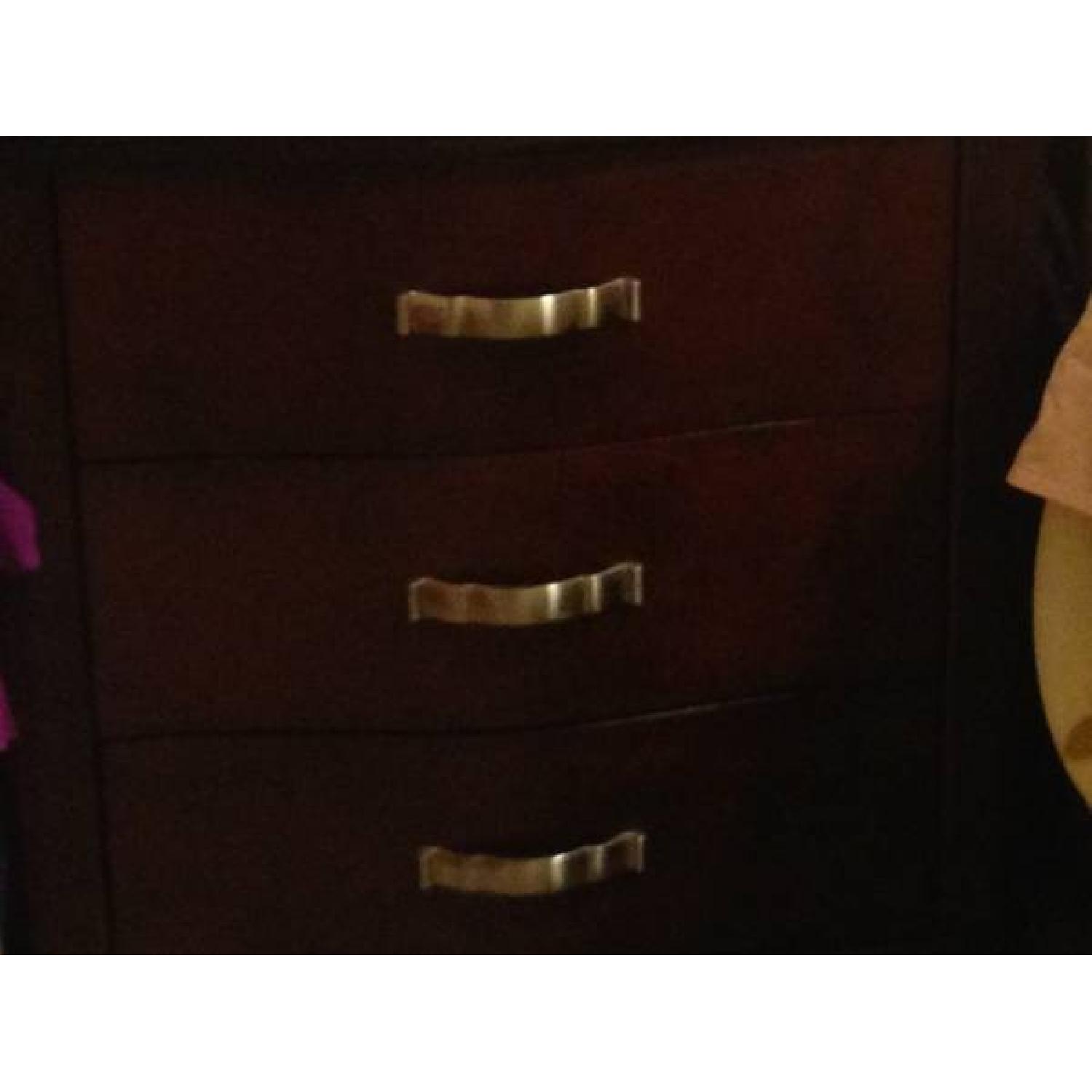 Beautiful 5 Piece Queen Wood Bedroom Set - image-4