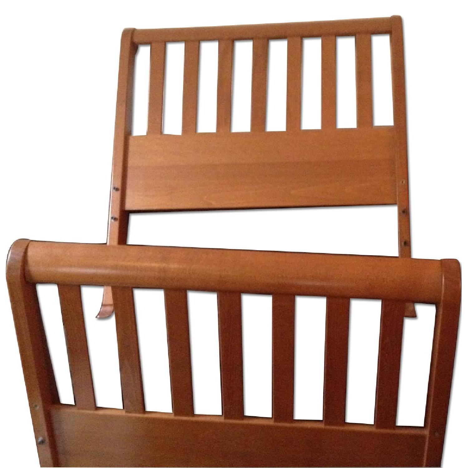 Elegant Twin Bed Frame - image-0