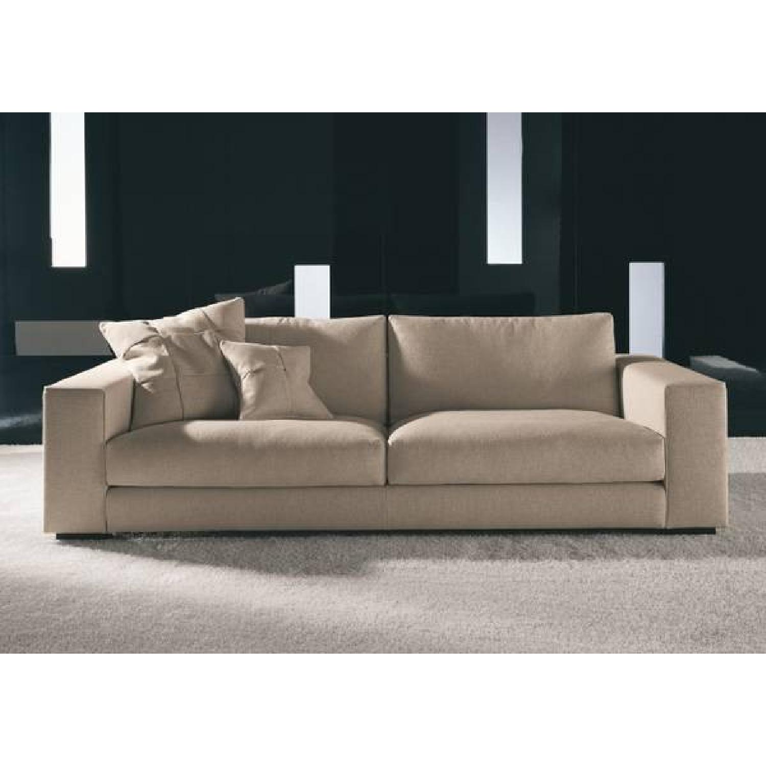 Minotti Hamilton Sofa (Designer, Luxury) AptDeco