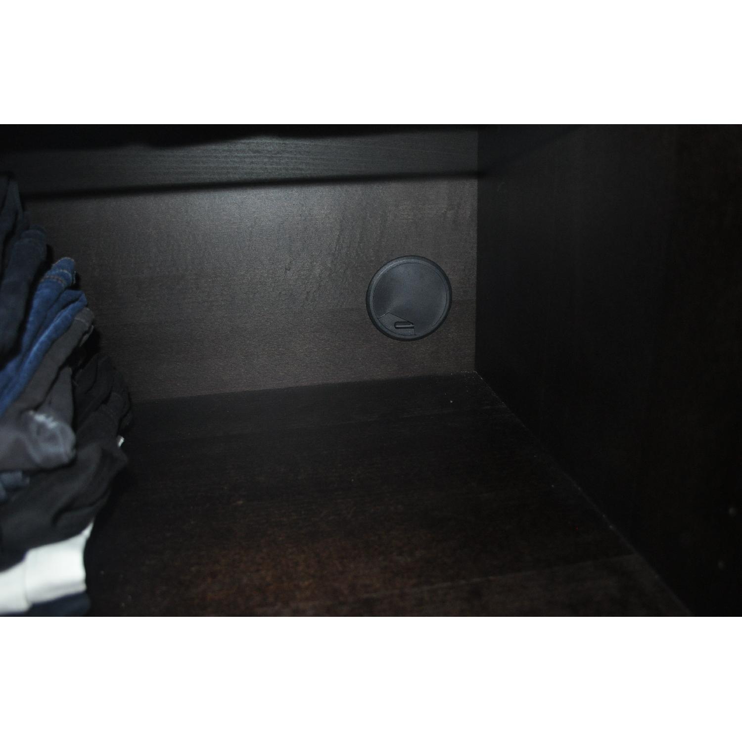 Alto Credenza Media Unit / Low Dresser - image-5