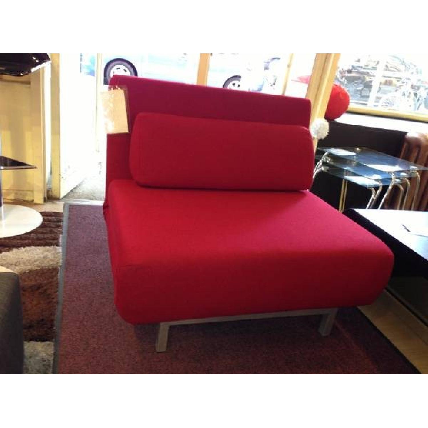 Red Chair Bed AptDeco