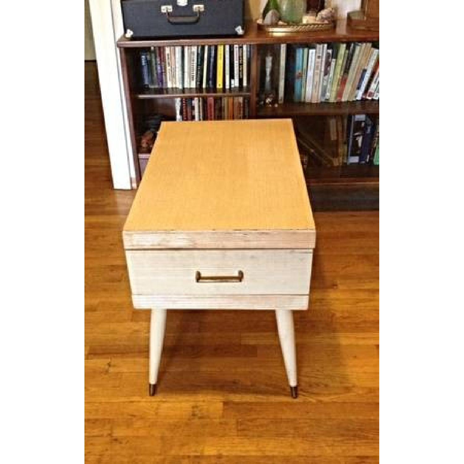 Vintage MidCentury Modern MCM Side Table AptDeco