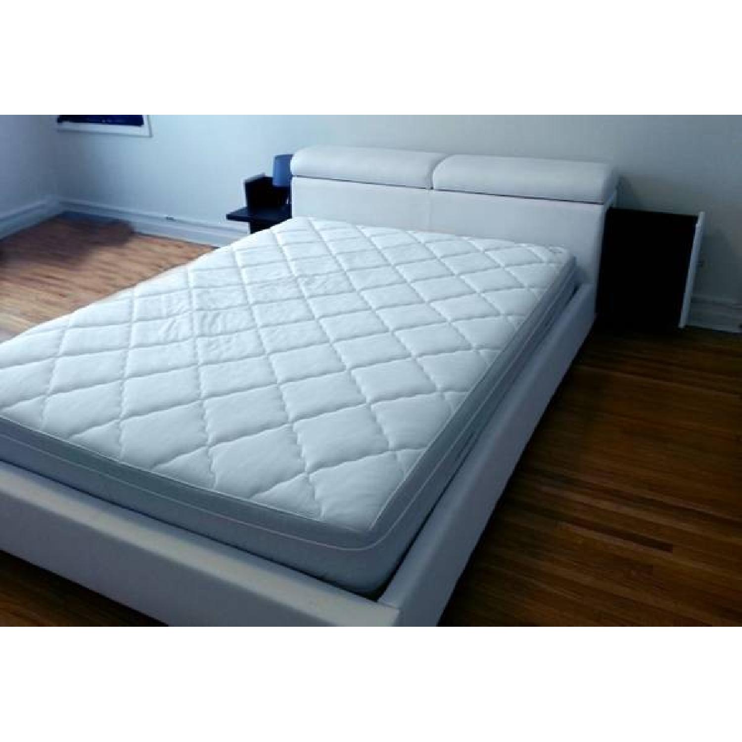 Queen size, White Leather Bed - Thumbnail 2