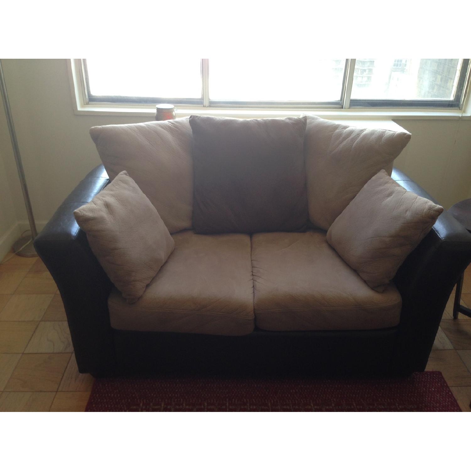 Jennifer Convertibles Sofa bed and Loveseat - image-7