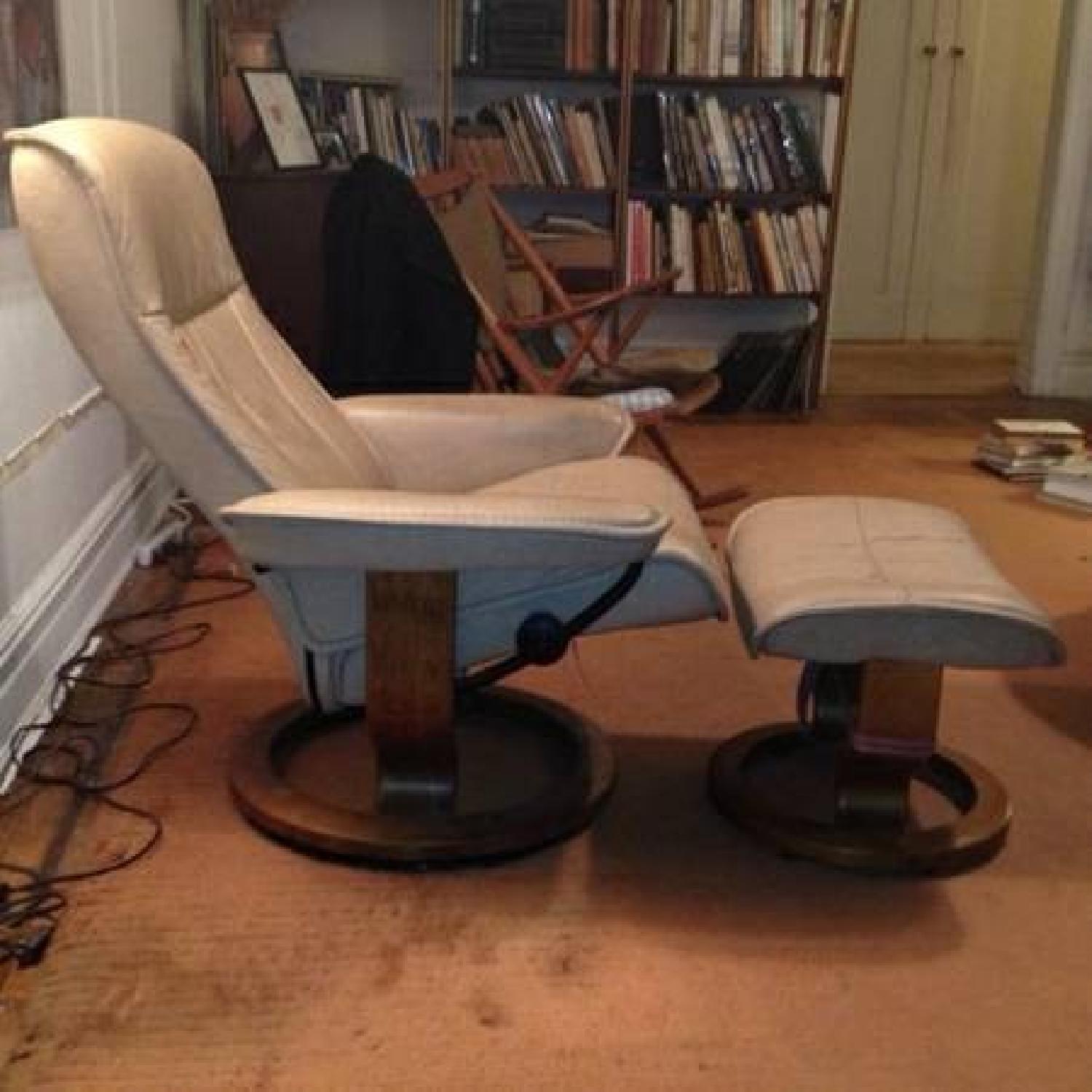 Stressless Recliner - image-5