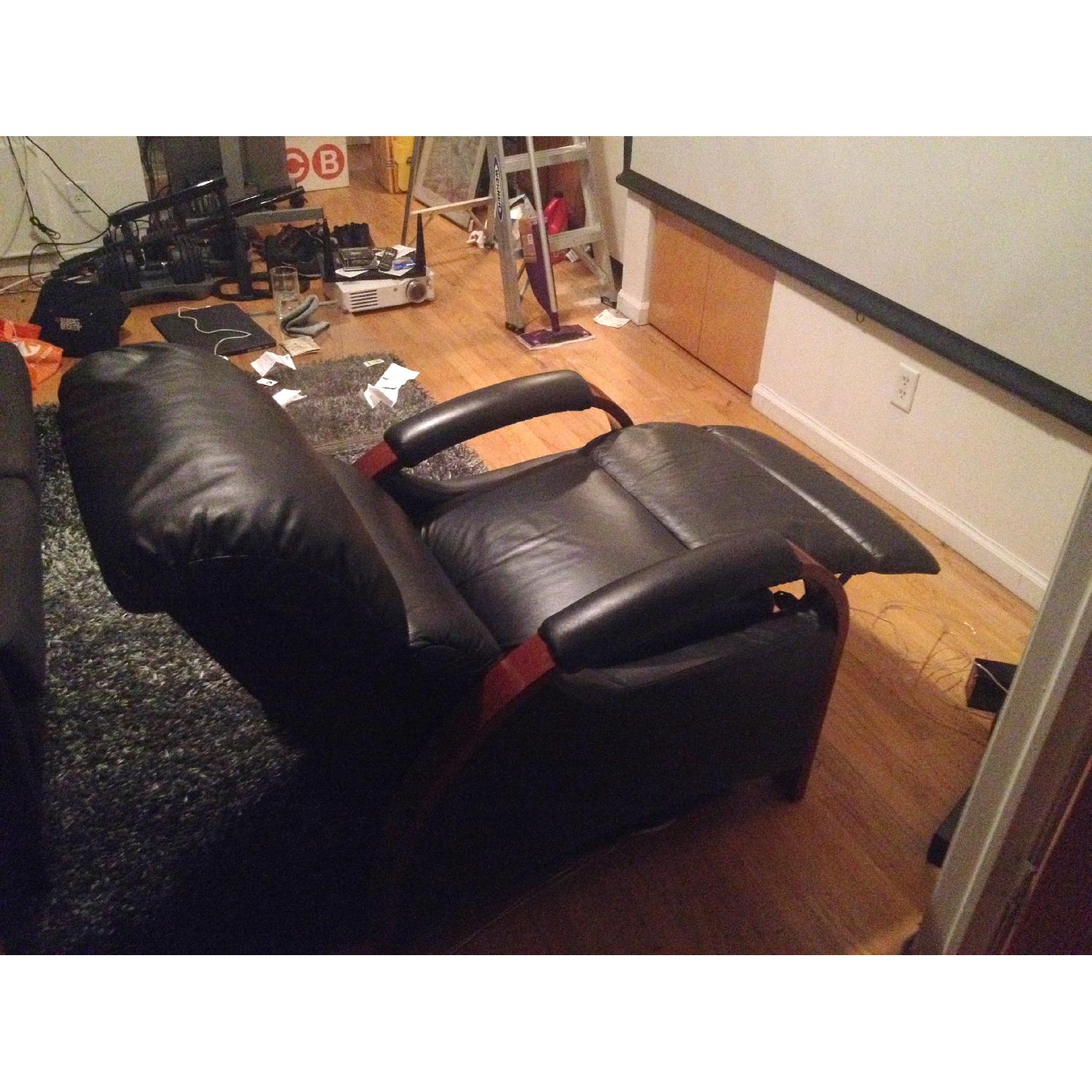 LA-Z-Boy Eva Leather Recliner - image-4