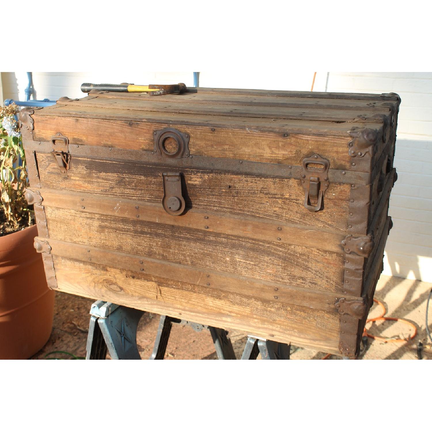 Antique Steamer Trunk - Thumbnail 2