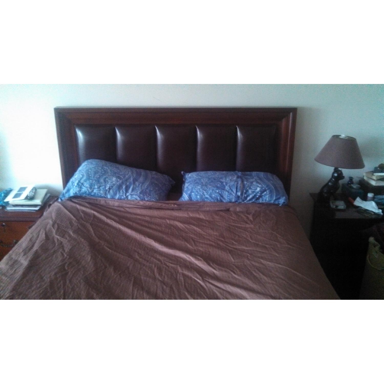 Macy's Queen Bedroom Set AptDeco