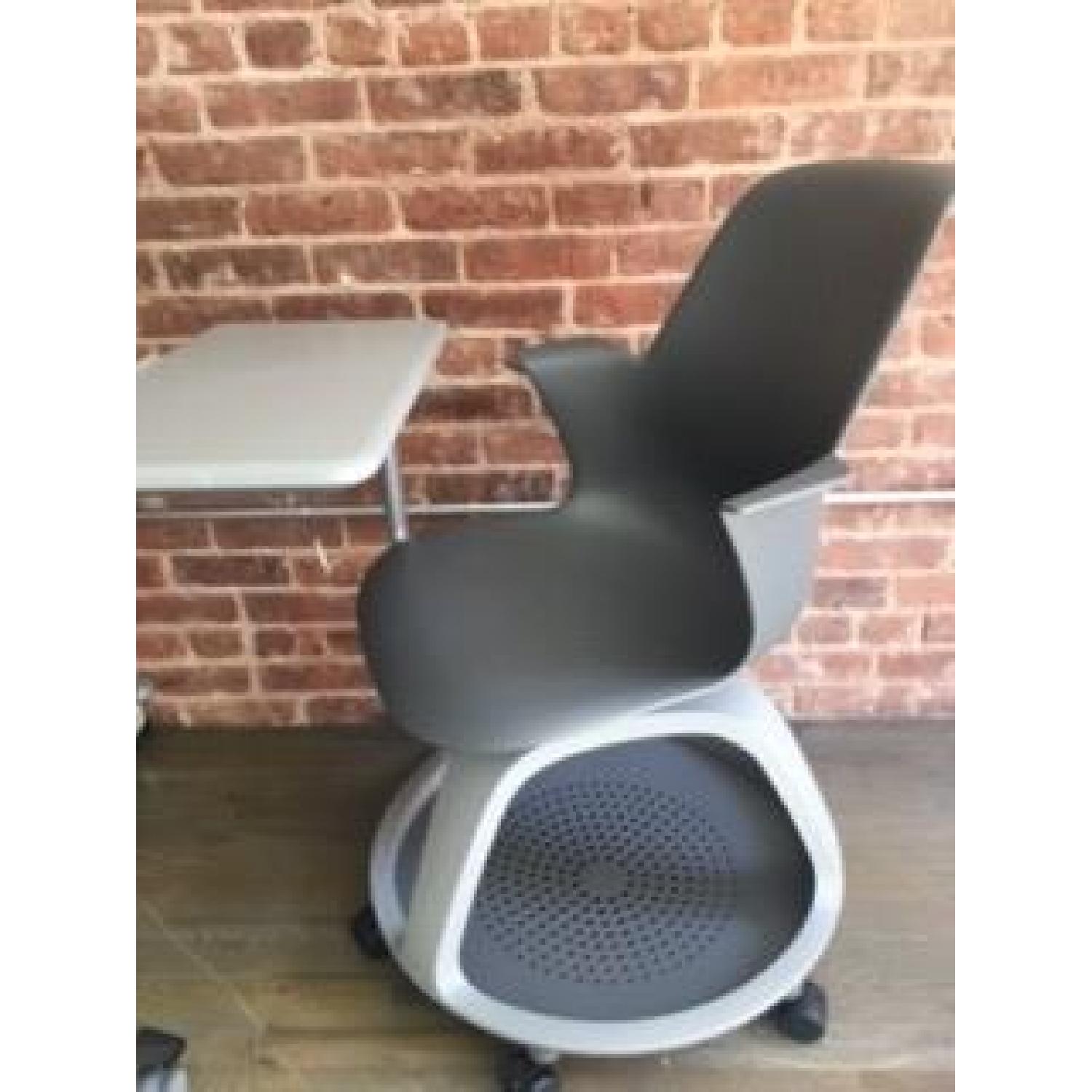 Node Chair - image-4