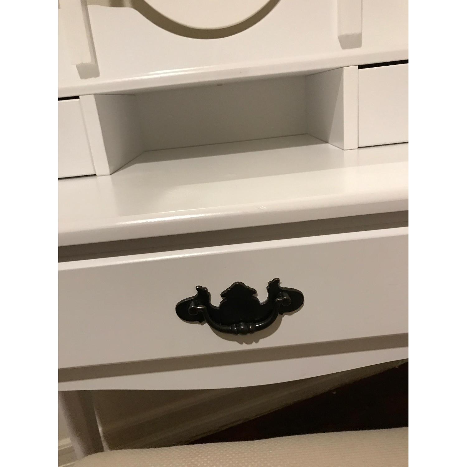 Roundhill Furniture Ribbon Wood Make-Up Vanity Table w/ Stool in White - image-6