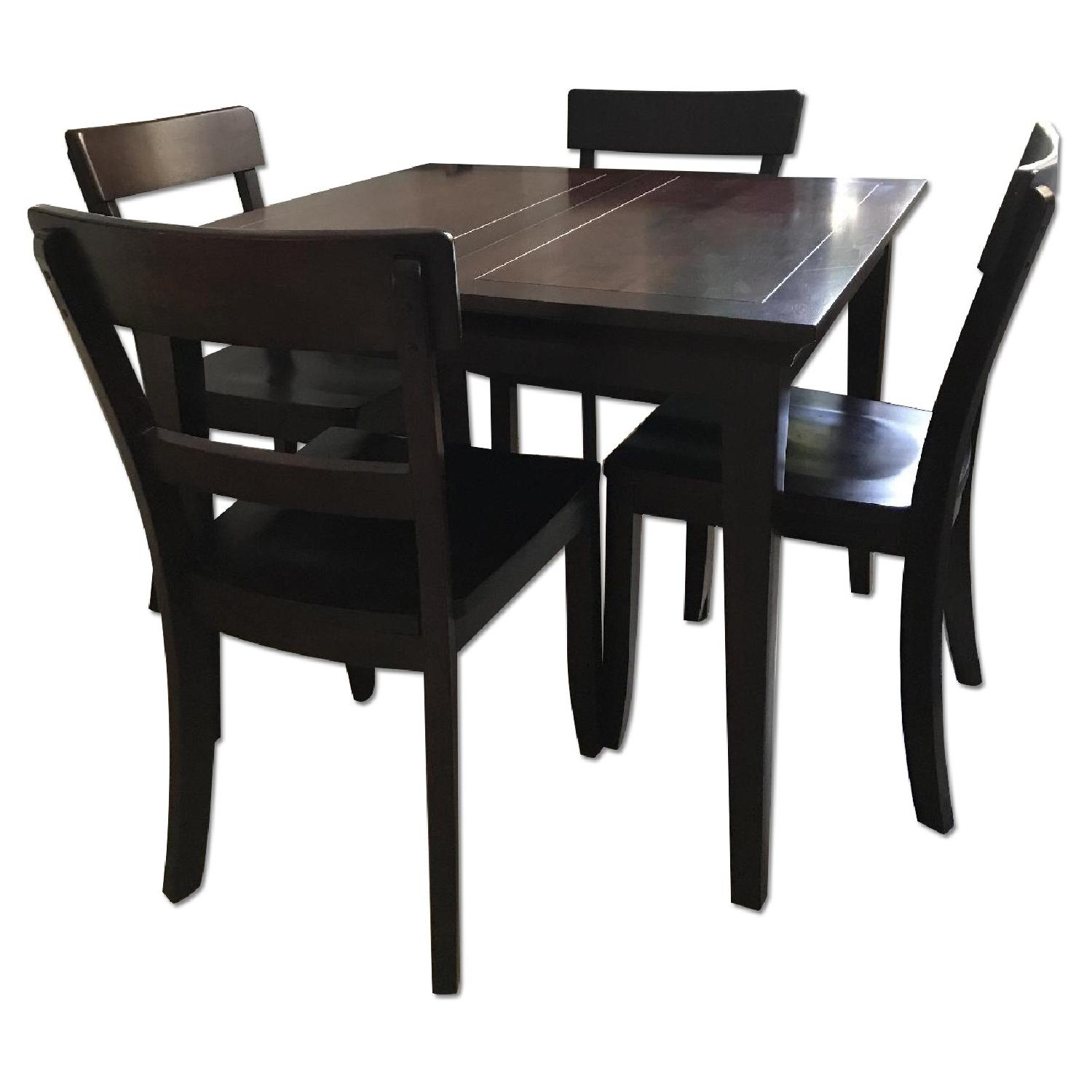 Pottery Barn Extendable Dining Table w/ 4 Chairs AptDeco