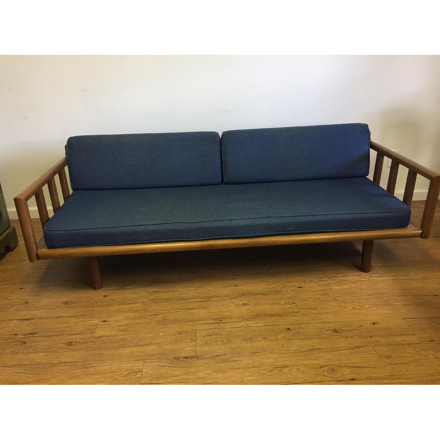 Mid-Century Modern Daybed Sofa - image-7