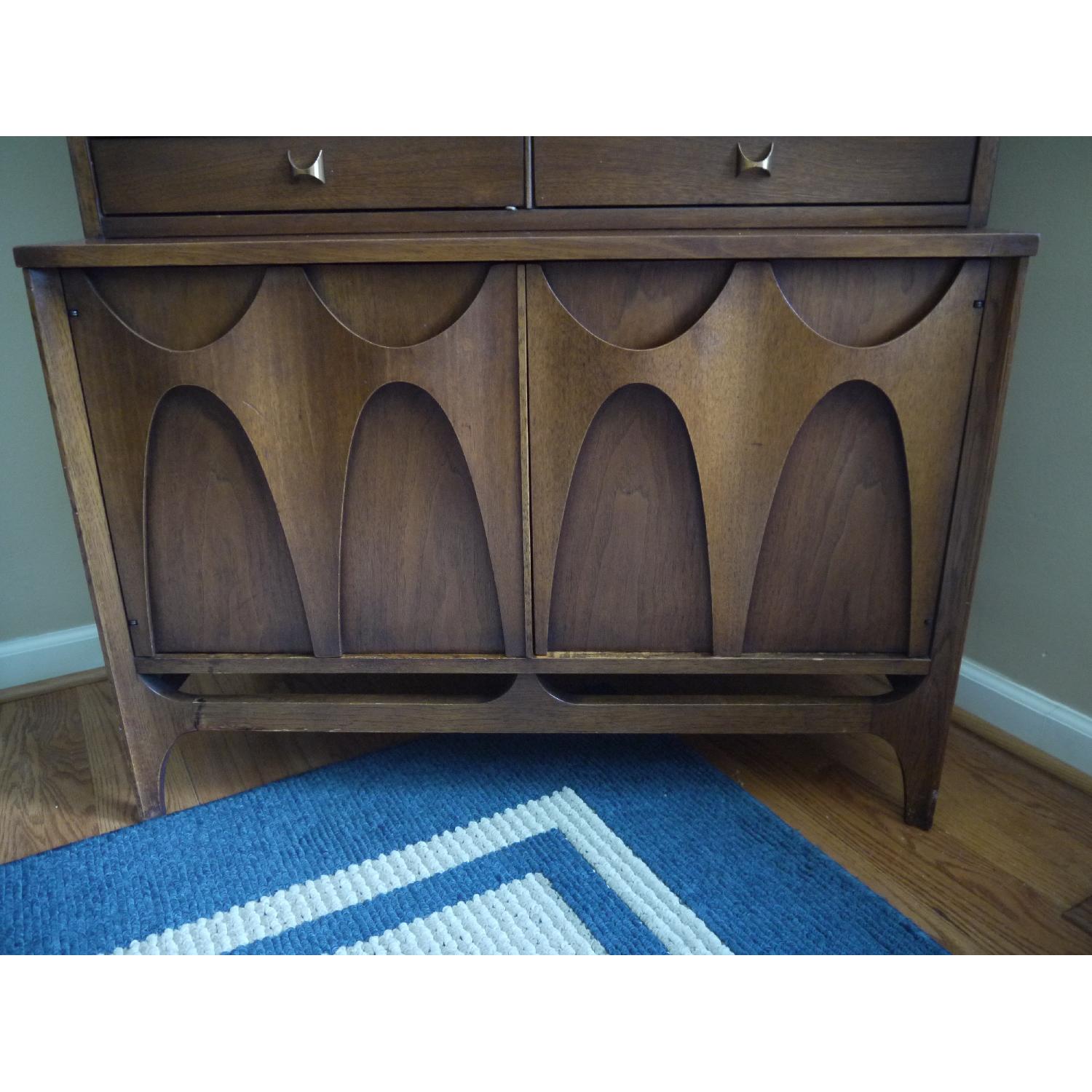 Broyhill Brasilia Mid Century Modern China Cabinet - image-2