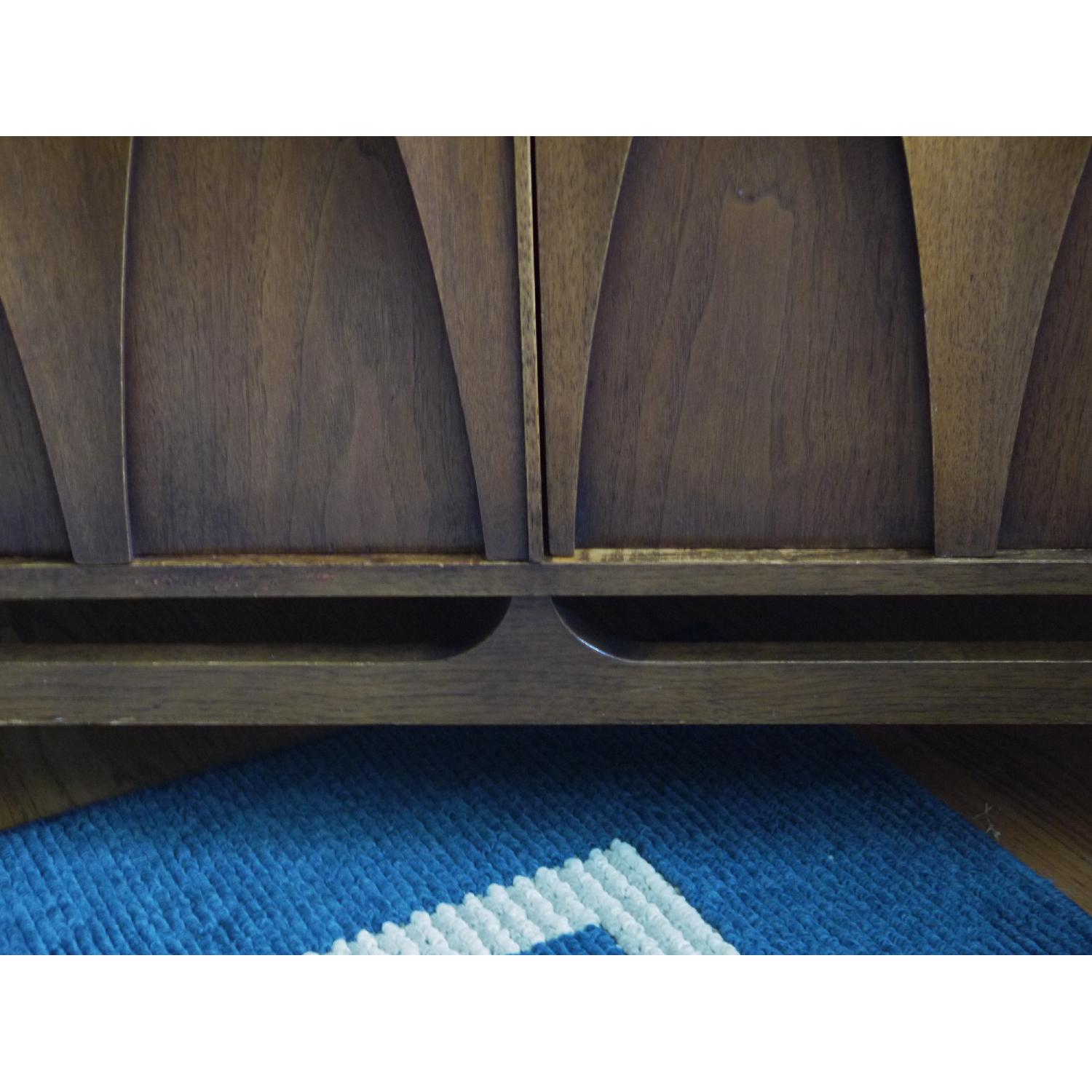 Broyhill Brasilia Mid Century Modern China Cabinet - image-4