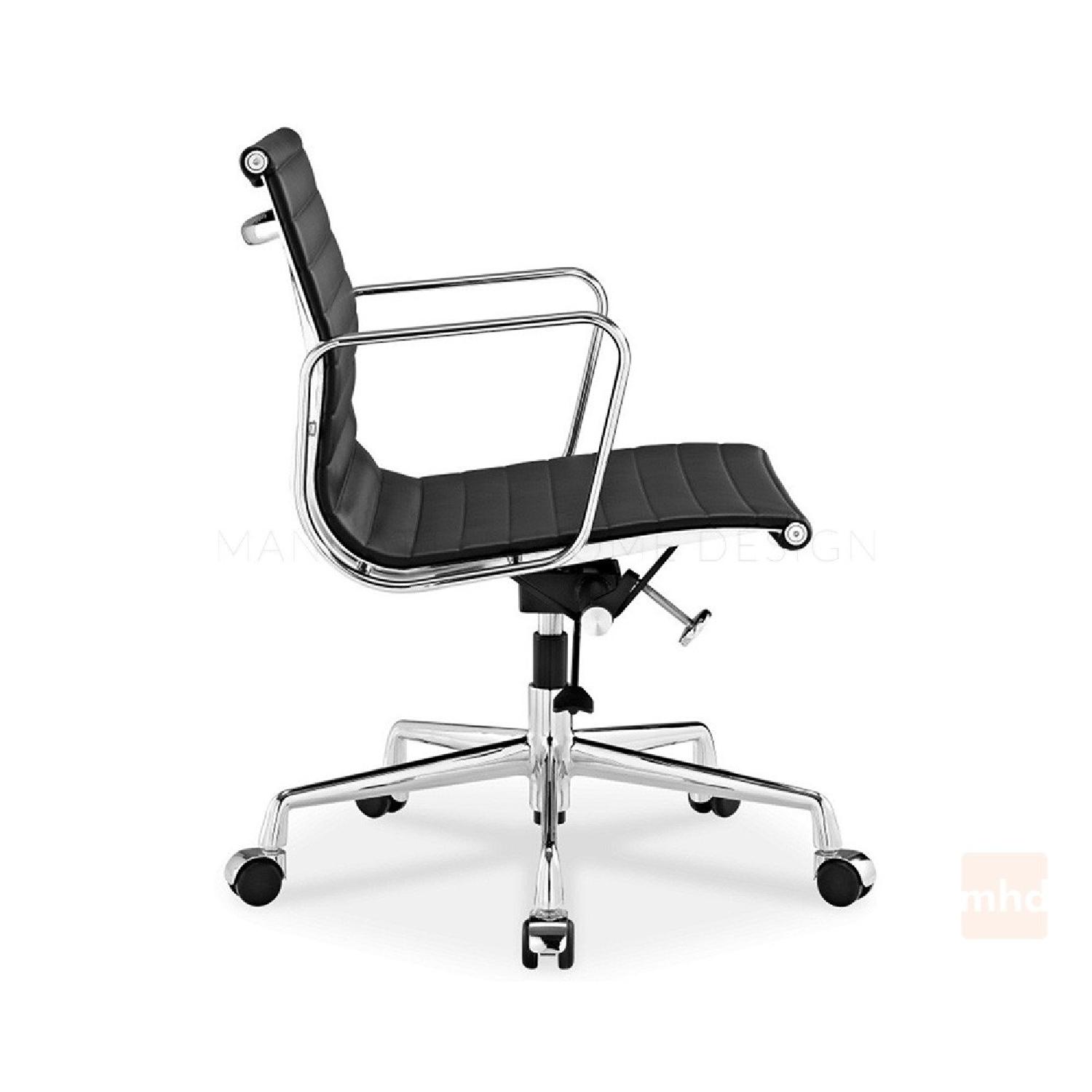 Eames Executive Management Chair Replica - image-1