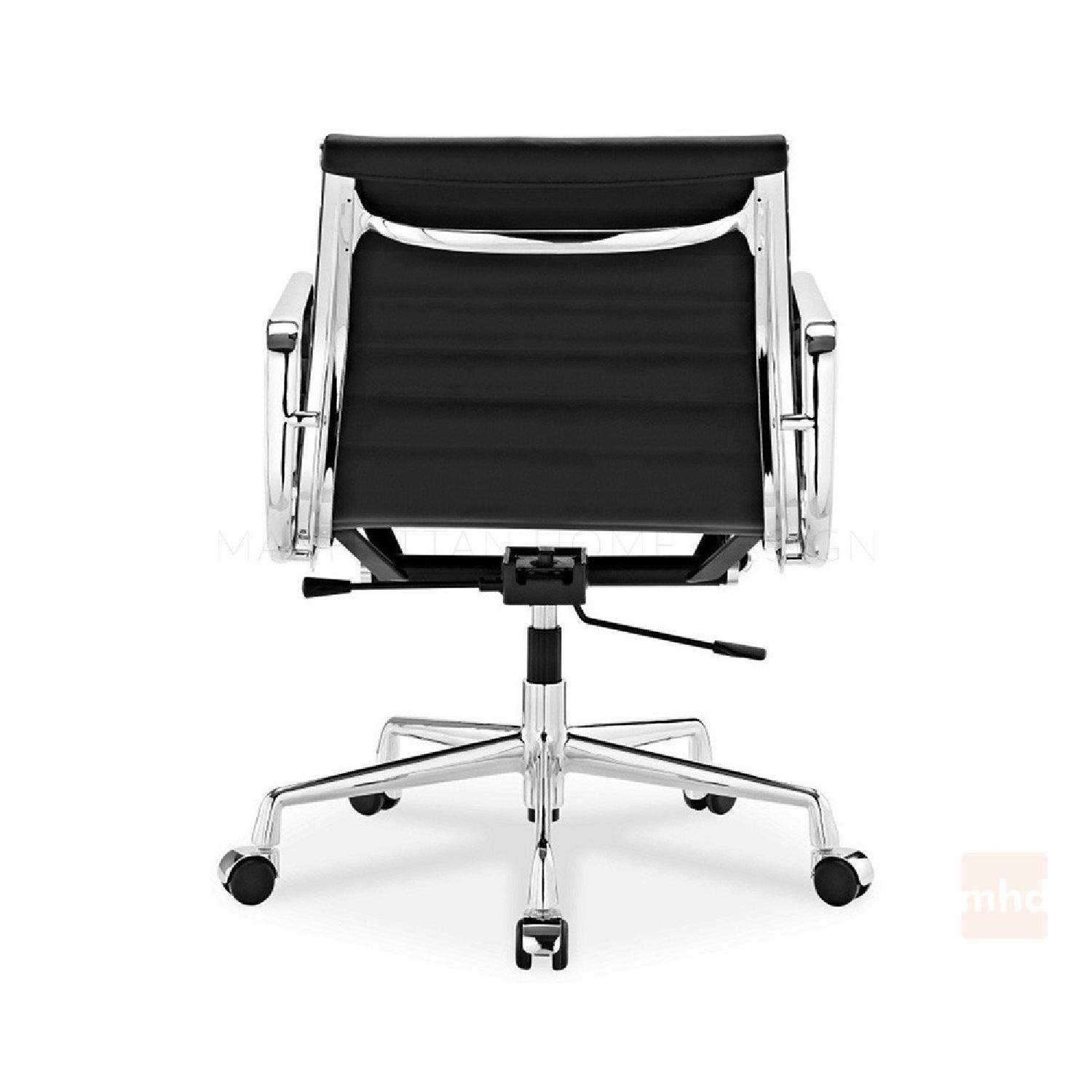 Eames Executive Management Chair Replica - image-2