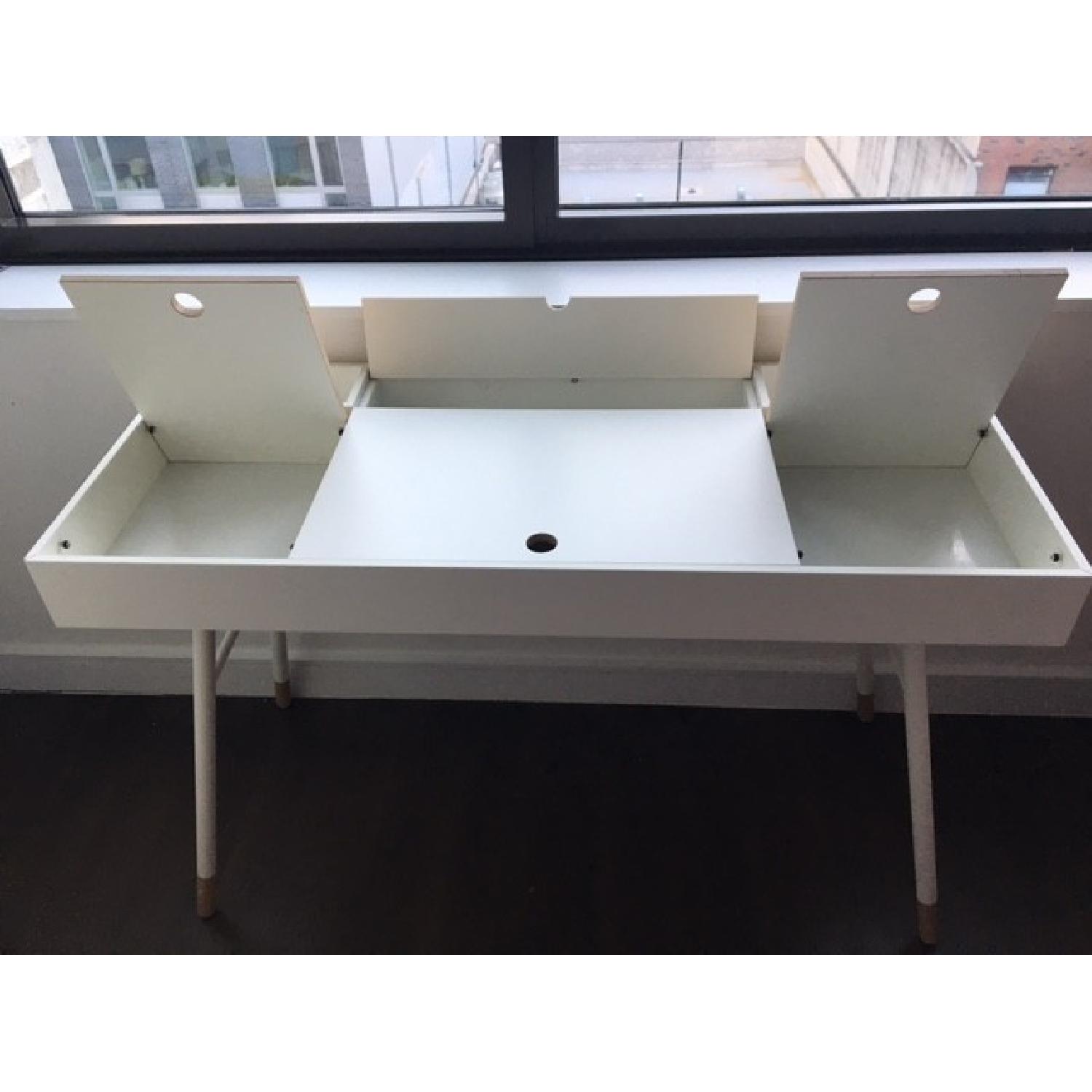 BoConcept Cupertino Desk - AptDeco