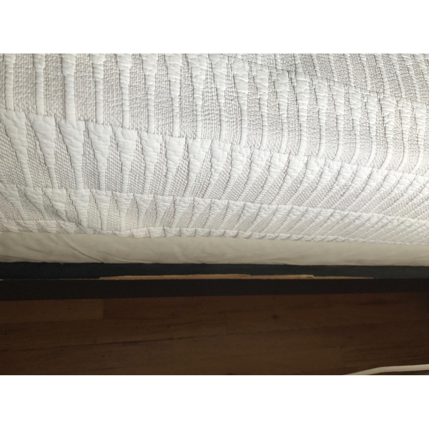 Pottery Barn 4 Poster Bed w/ Canopy - image-3