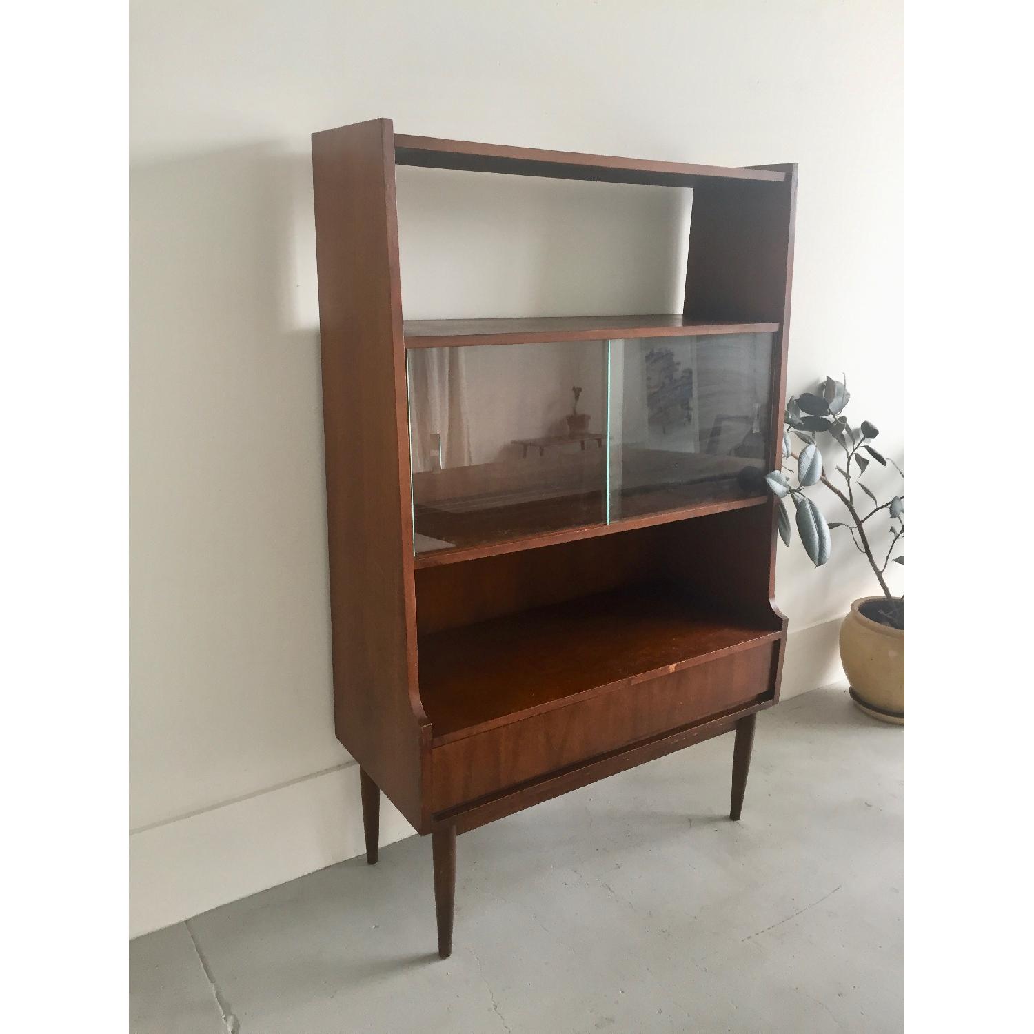 Vintage Mid Century Display Case/Bookshelf - image-2
