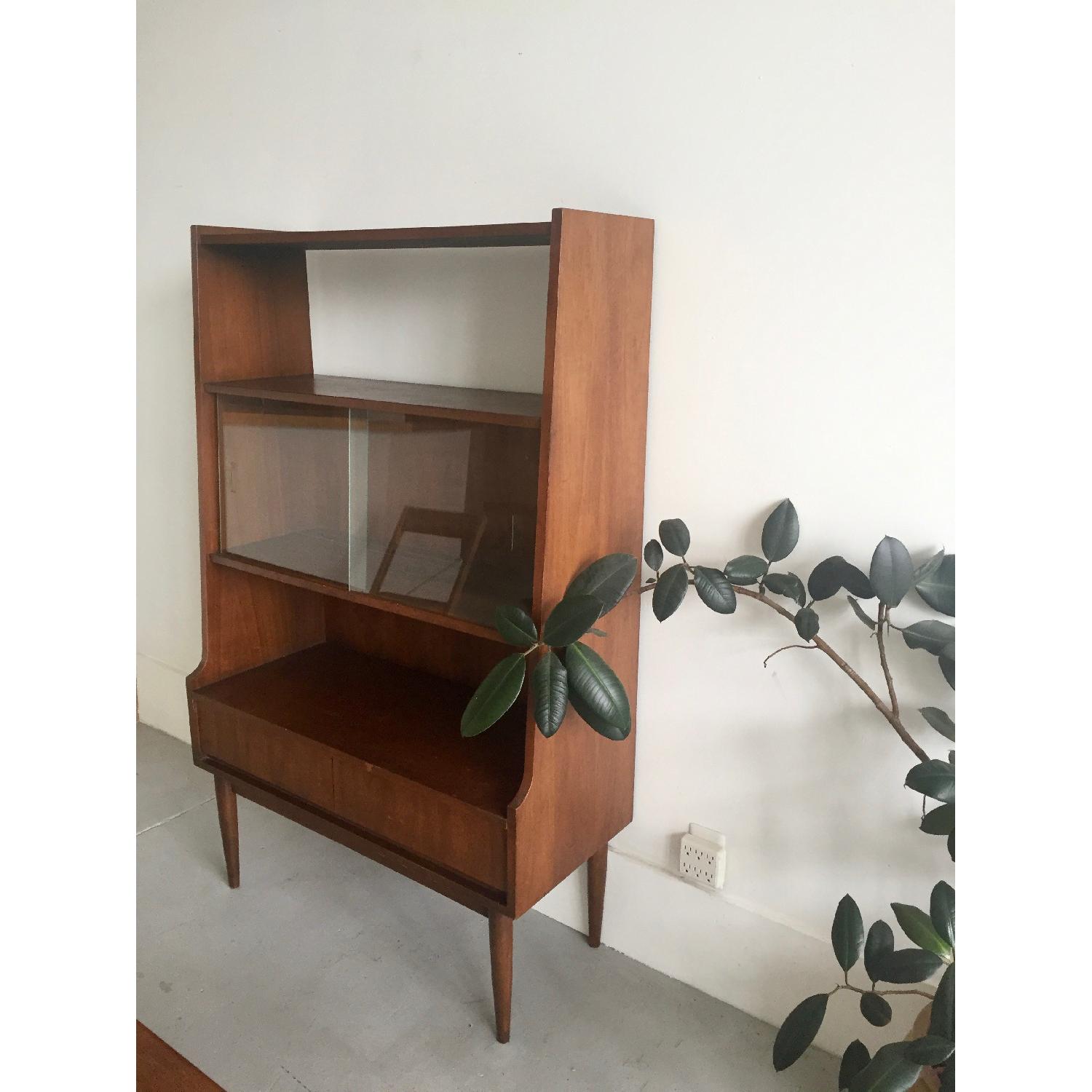 Vintage Mid Century Display Case/Bookshelf - image-4