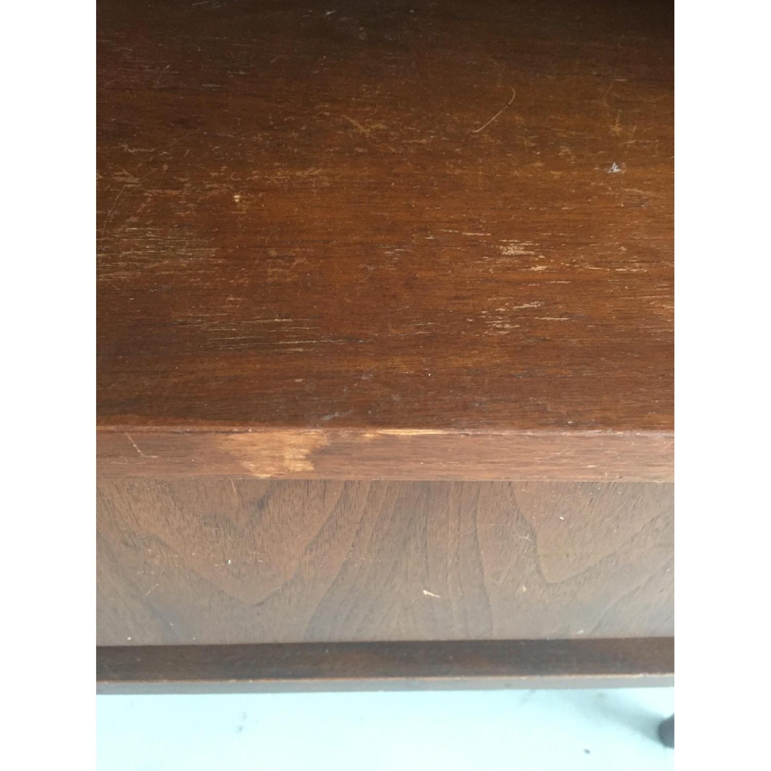 Vintage Mid Century Display Case/Bookshelf - image-5