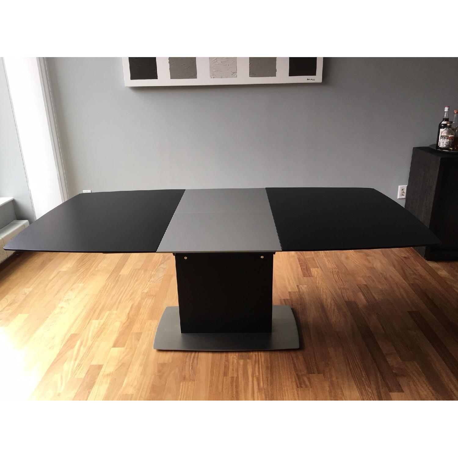 その他 BoConcept / Volani BoConcept Expanding Dining Table - AptDeco