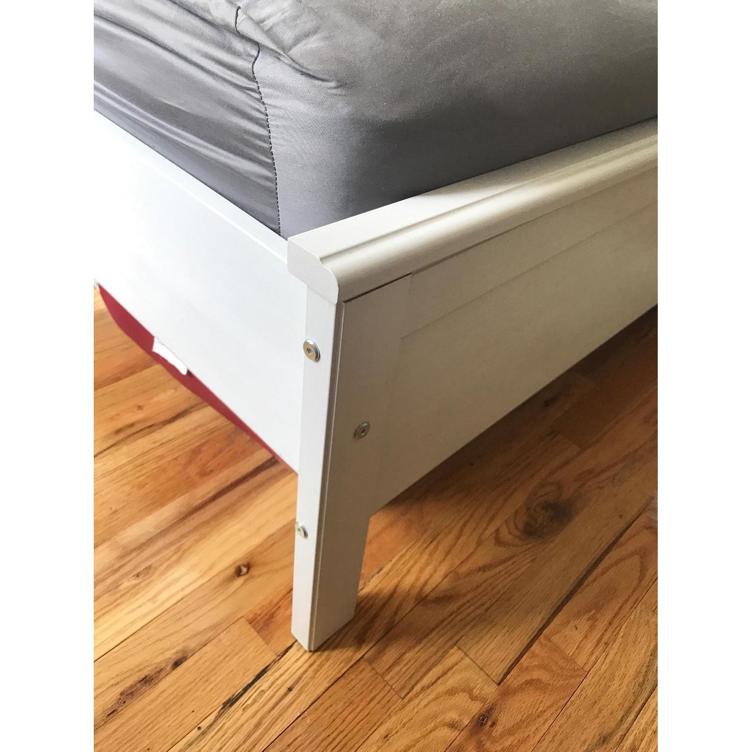 Ikea 3 Piece Bedroom Set - image-7