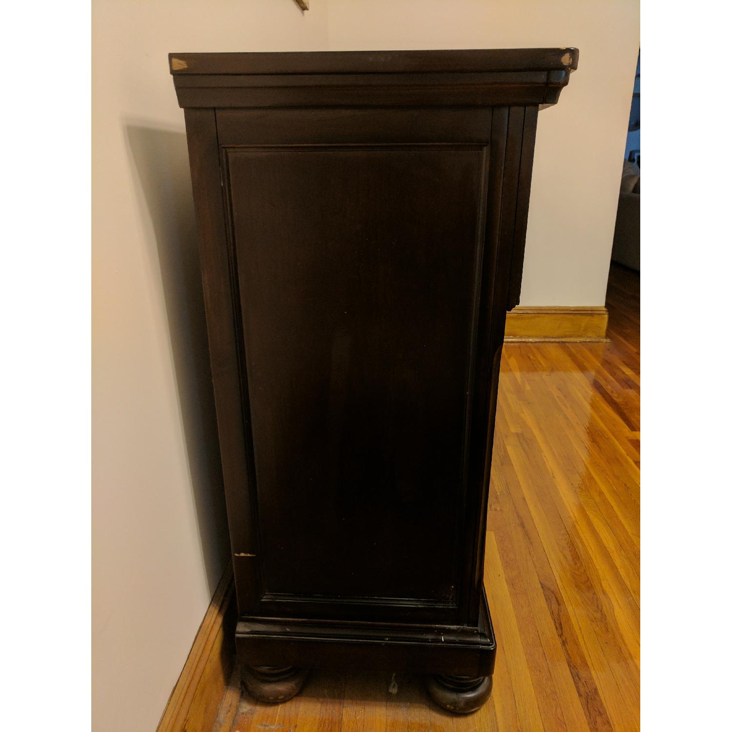 Ashley's 7 Drawer Dresser - image-3