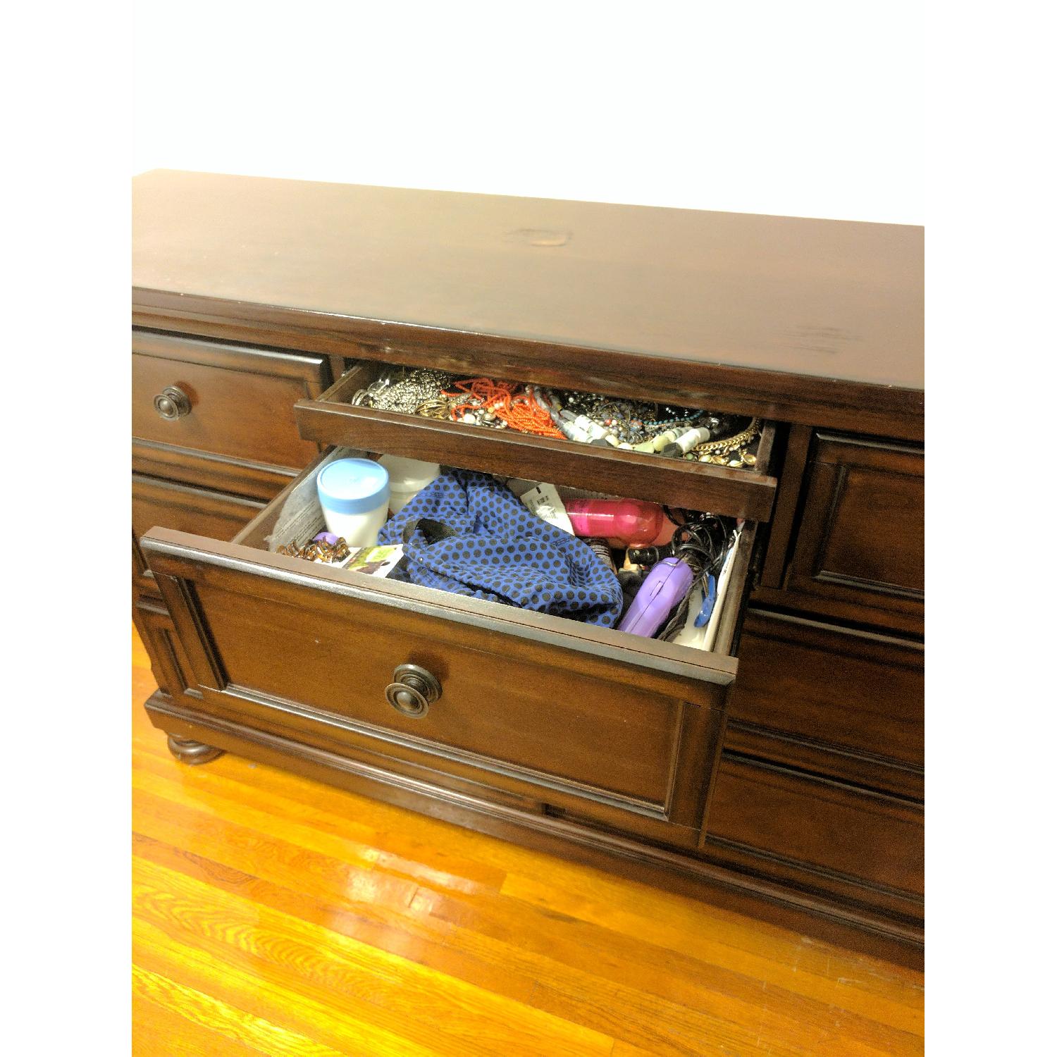 Ashley's 7 Drawer Dresser - image-10