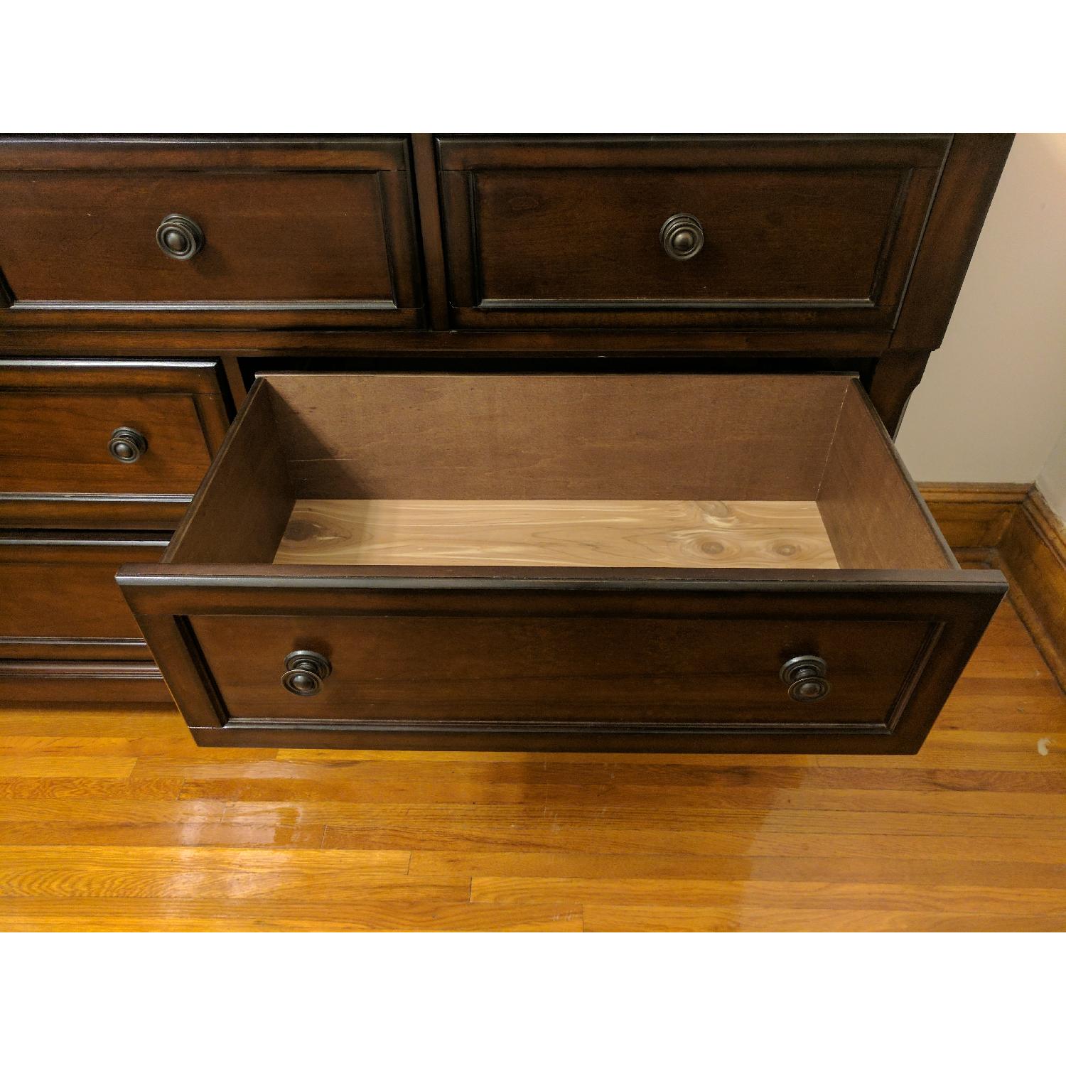 Ashley's 7 Drawer Dresser - image-11