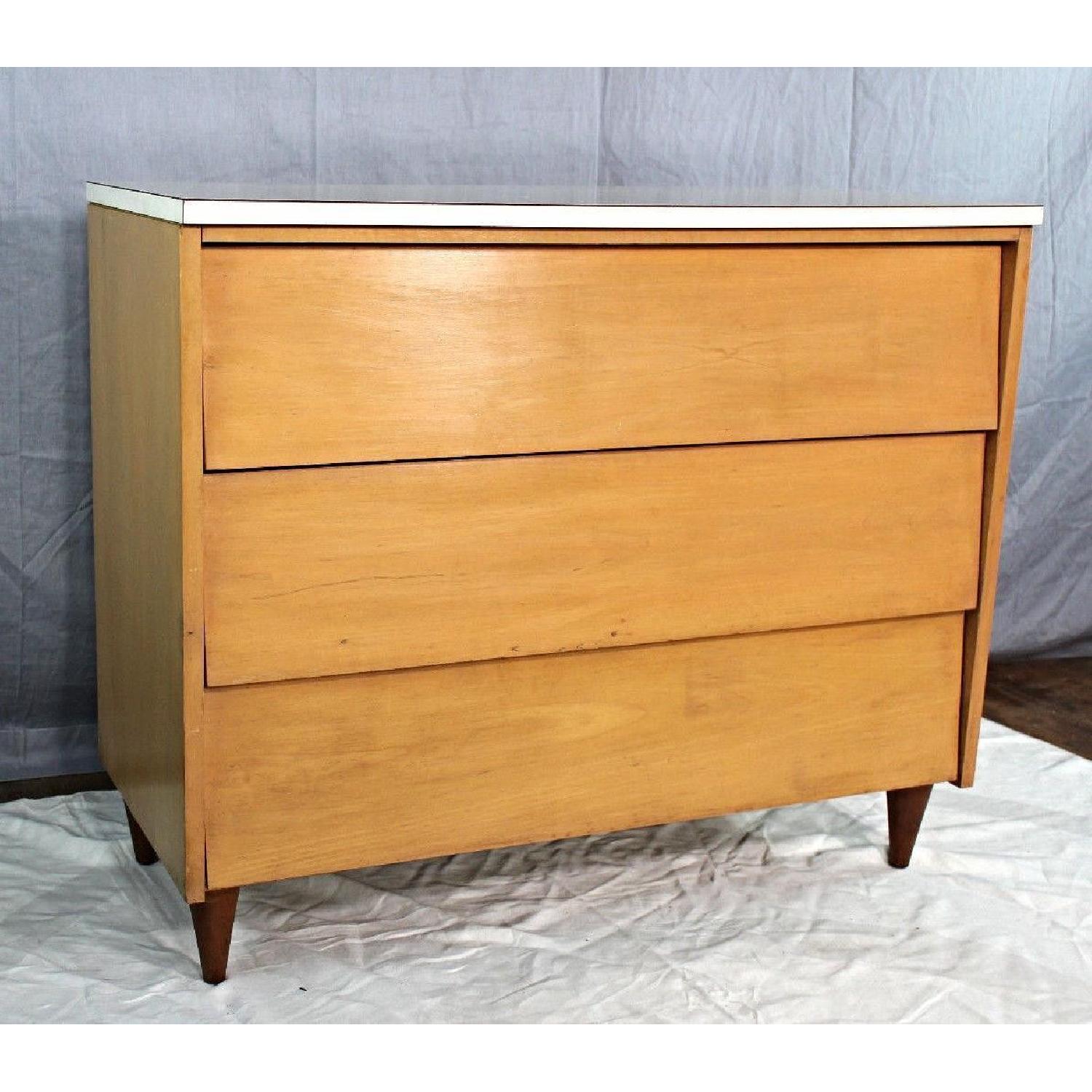 Mid Century Modern Blond Wood Chest of Drawers/Dresser - image-2