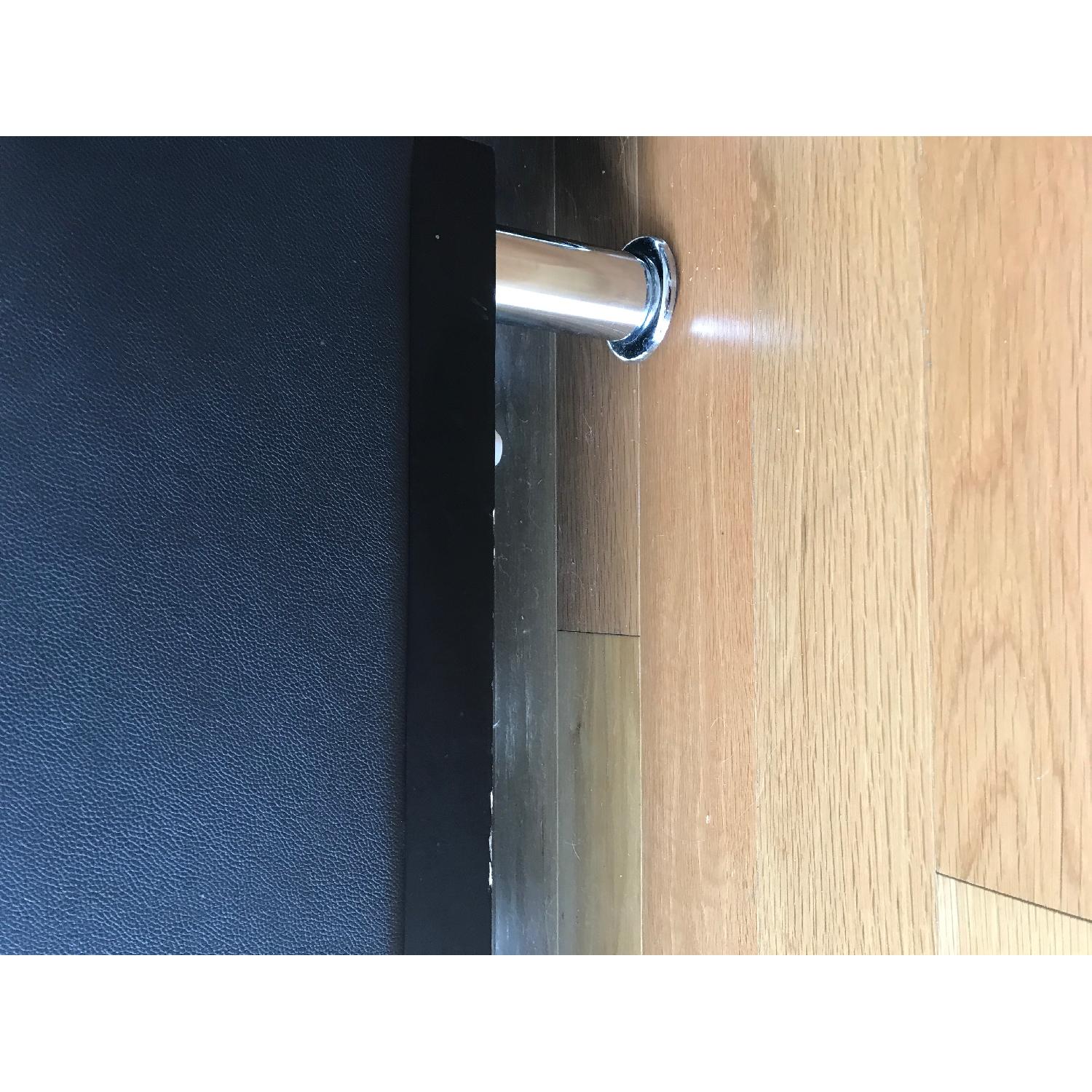 Modani Phantom Sectional Sofa in Black - image-3