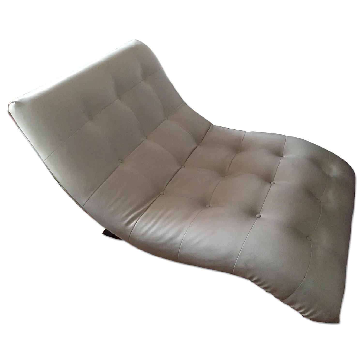 White Leather Chaise Lounge Sofa - image-0