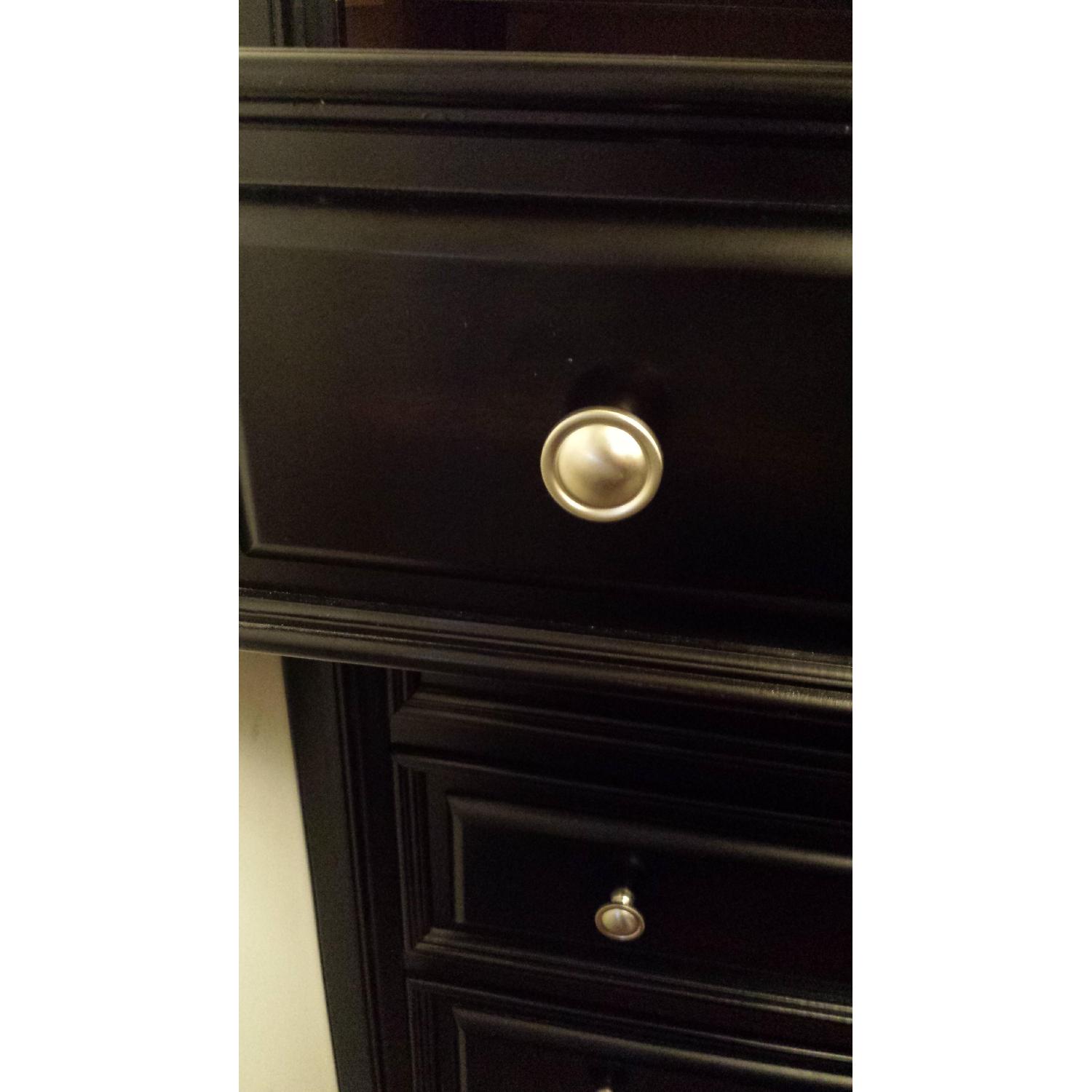 Ashley's Dresser Set - image-3