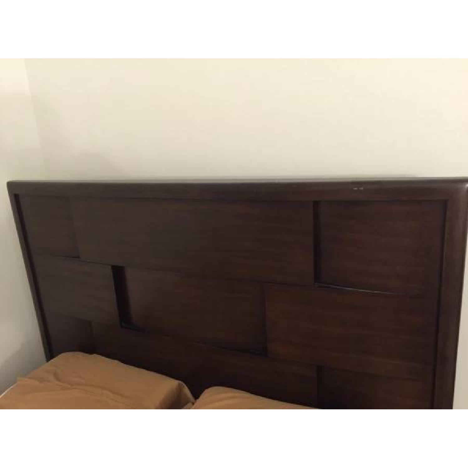 Magnussen Nova Queen Size Bed - image-3