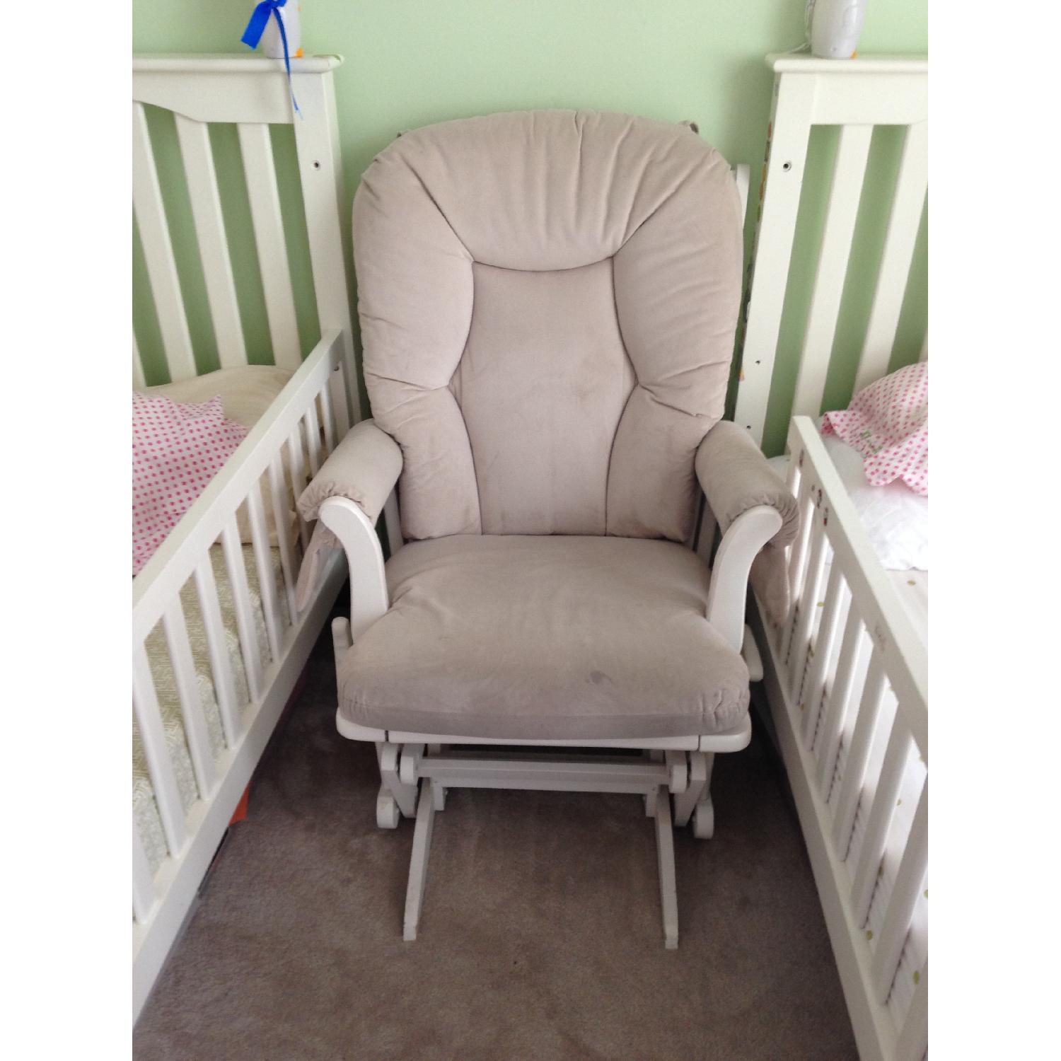 Dutailier Glider - image-1